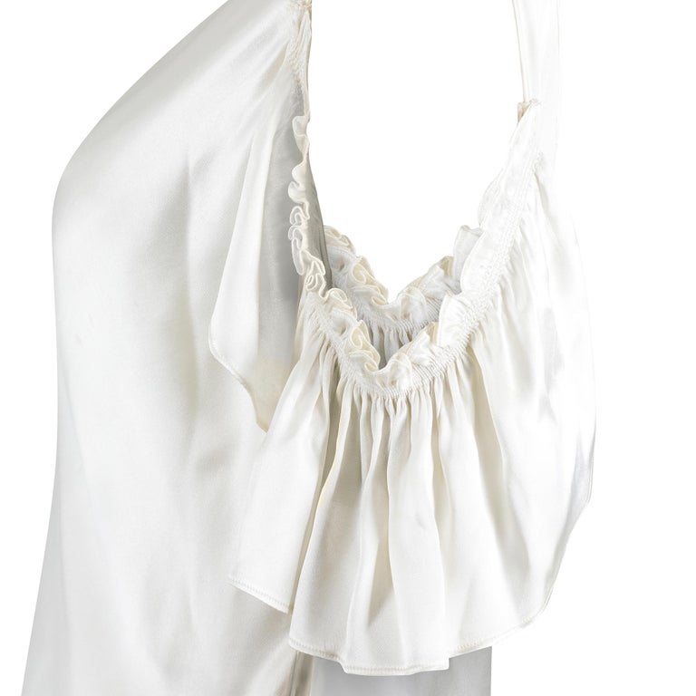 1930s Ivory Satin Wedding Dress In Good Condition For Sale In London, GB