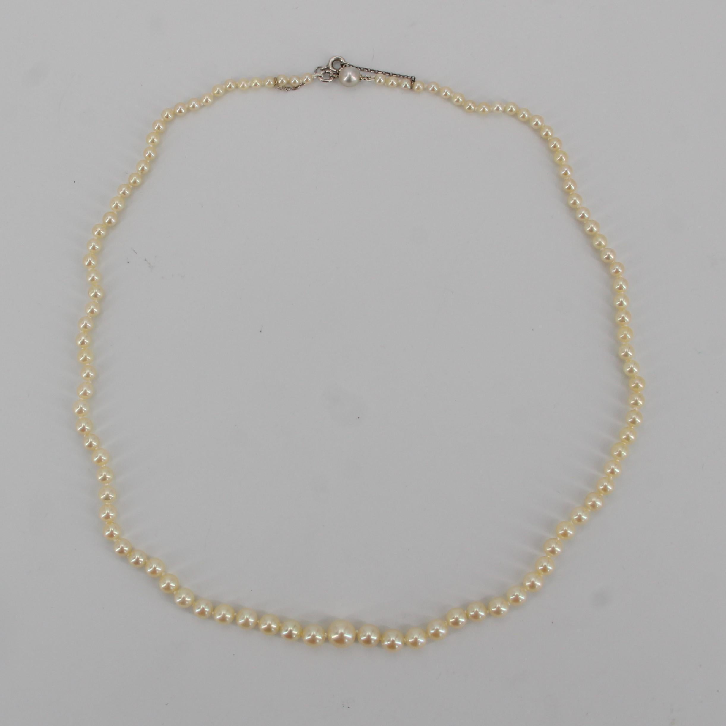 1930s Japanese Cultured Round White Pearl Necklace 3