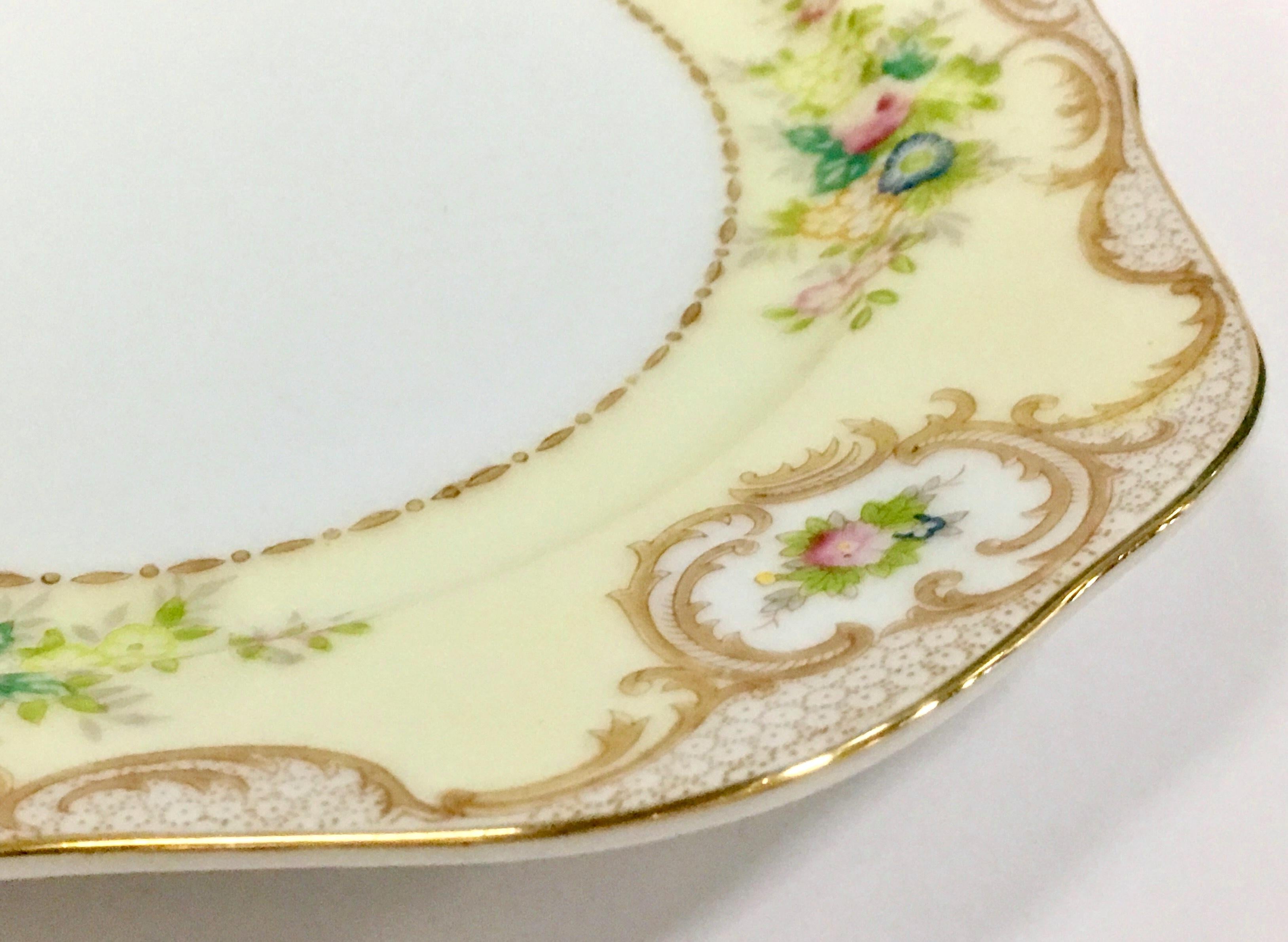 Hand-Painted 1930'S Japanese Porcelain & 22 Karat Gold Dinnerware S/17 Plates By Meito