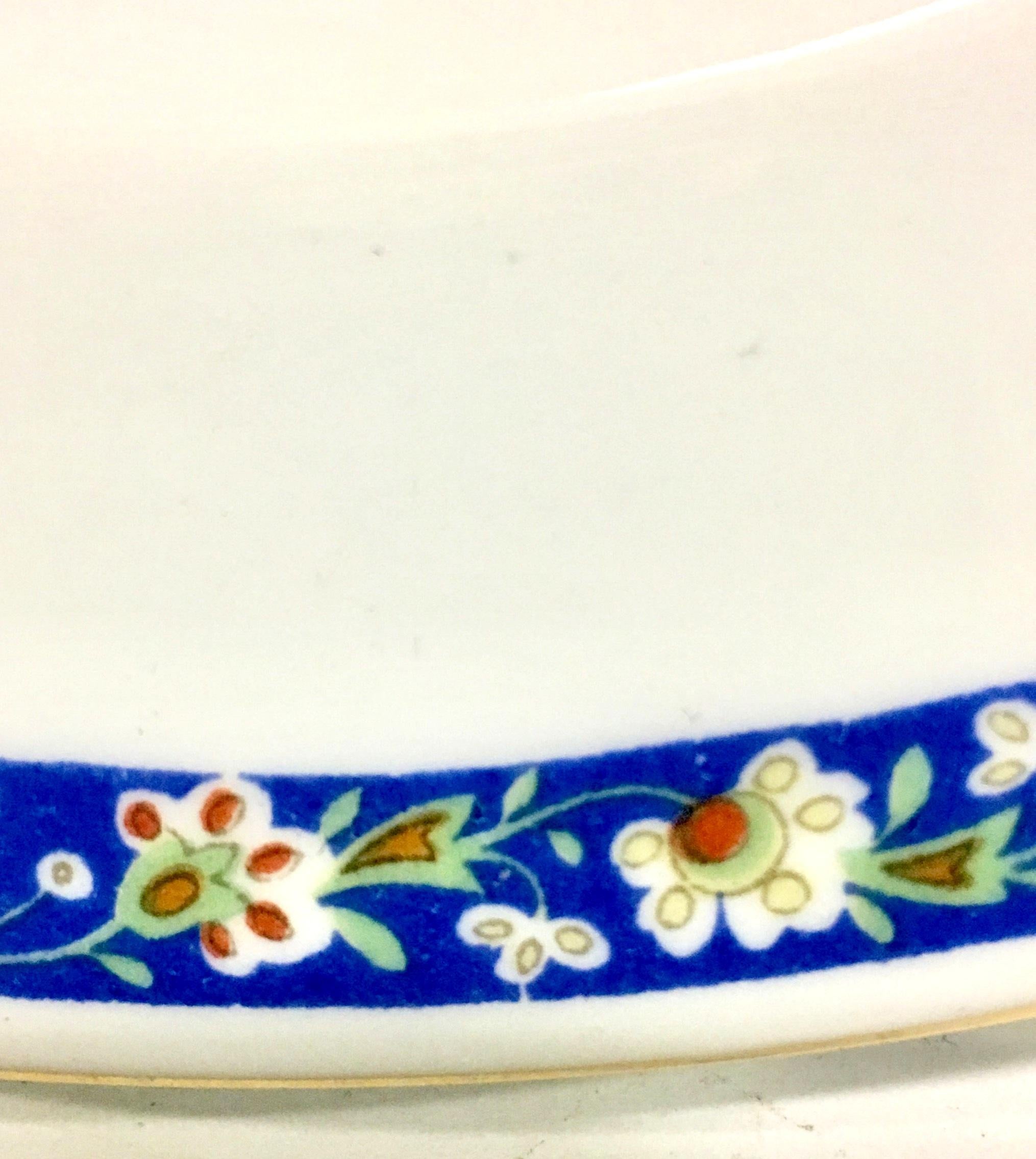 Hand-Painted 1930'S Japanese Porcelain Dinnerware Set Of 32 Pieces By, Noritake For Sale