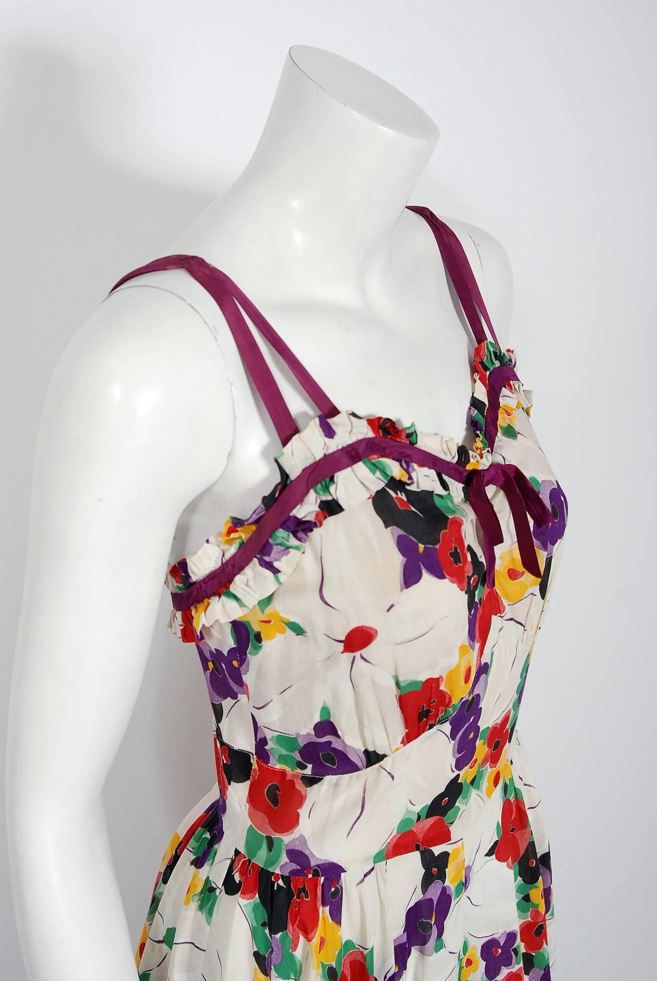 1930's Jean Carol Colorful Floral Garden Print Cotton Sweetheart Maxi Dress  In Good Condition In Beverly Hills, CA