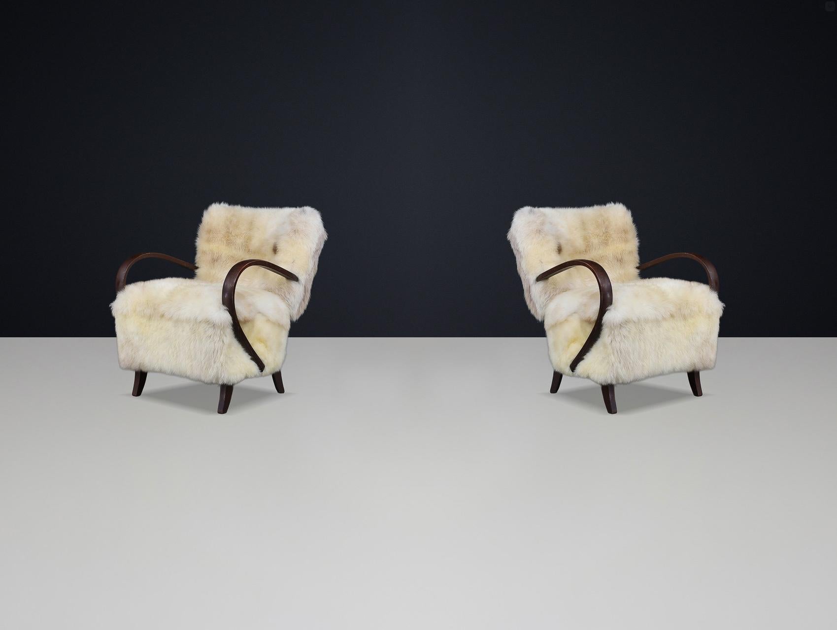 Mid-Century moderno Sedie da salotto in pelle di pecora Jindřich Halabala Bentwood del 1930, Thonet in vendita