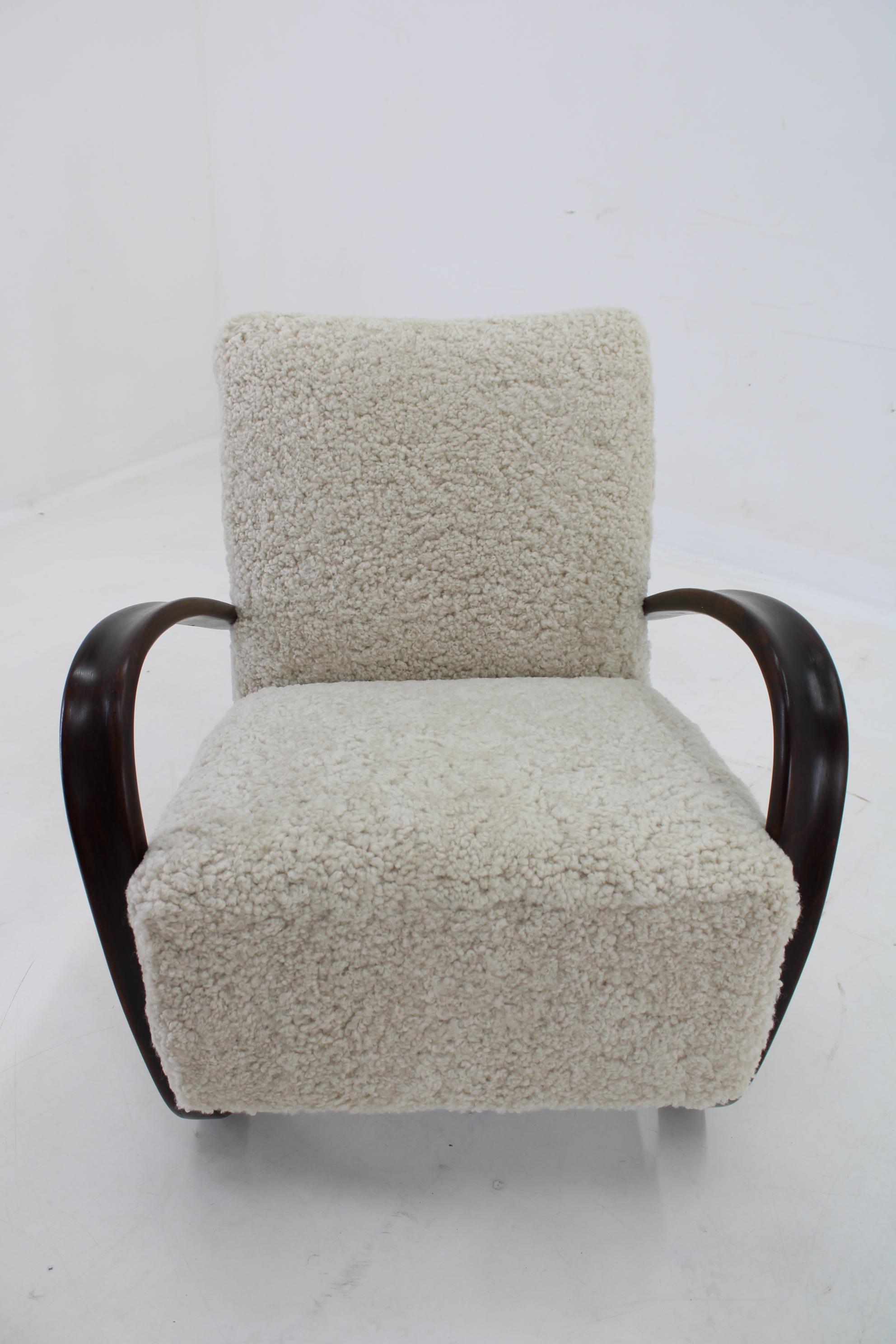 1930s Jindrich Halabala Thonet H-269 Armchair in Sheepskin, Restored 4