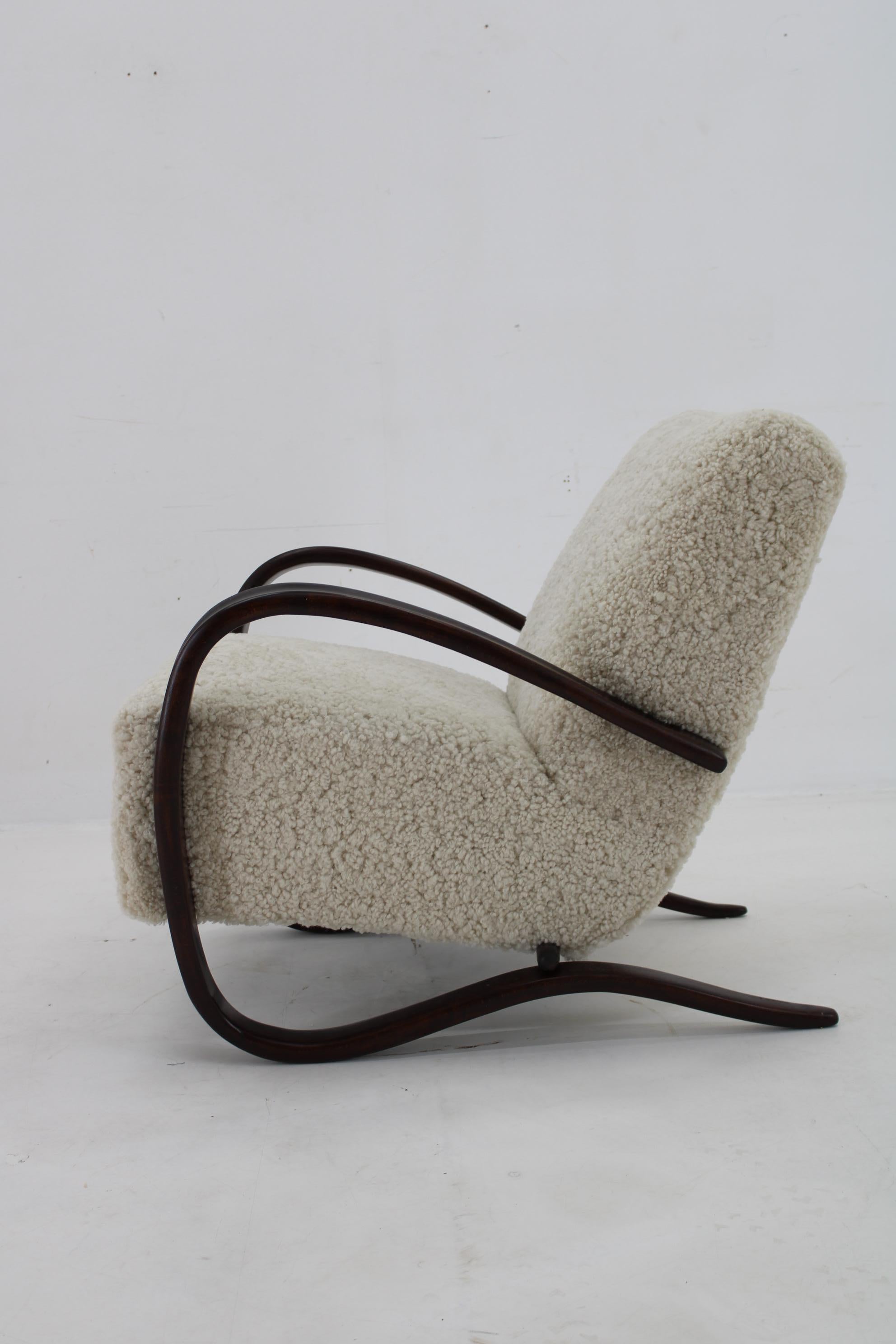 Art Deco 1930s Jindrich Halabala Thonet H-269 Armchair in Sheepskin, Restored