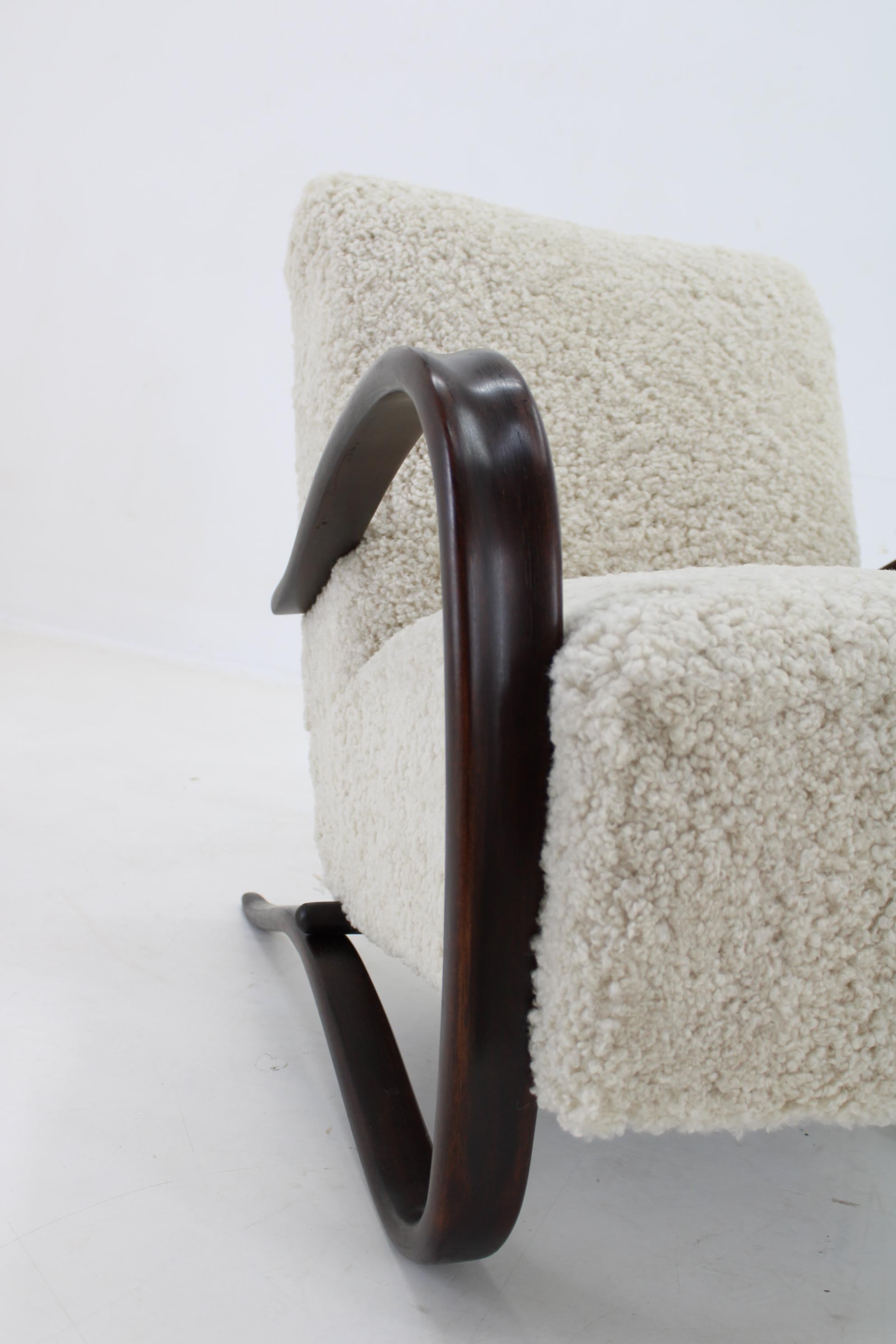 1930s Jindrich Halabala Thonet H-269 Armchair in Sheepskin, Restored 3