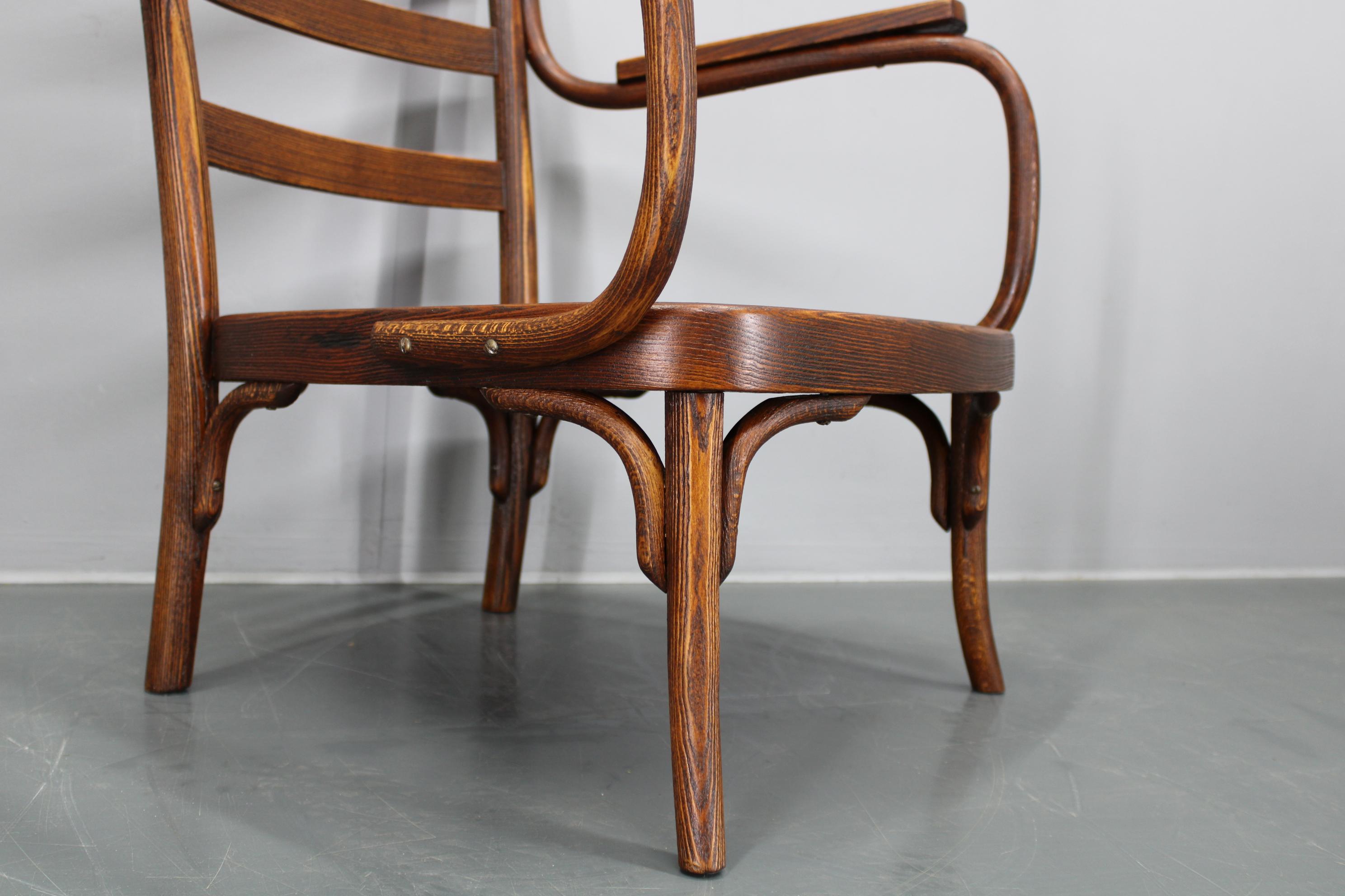1930s Josef Frank Restored Beech Armcahir by Thonet Model A403/F, Czechoslovakia For Sale 4