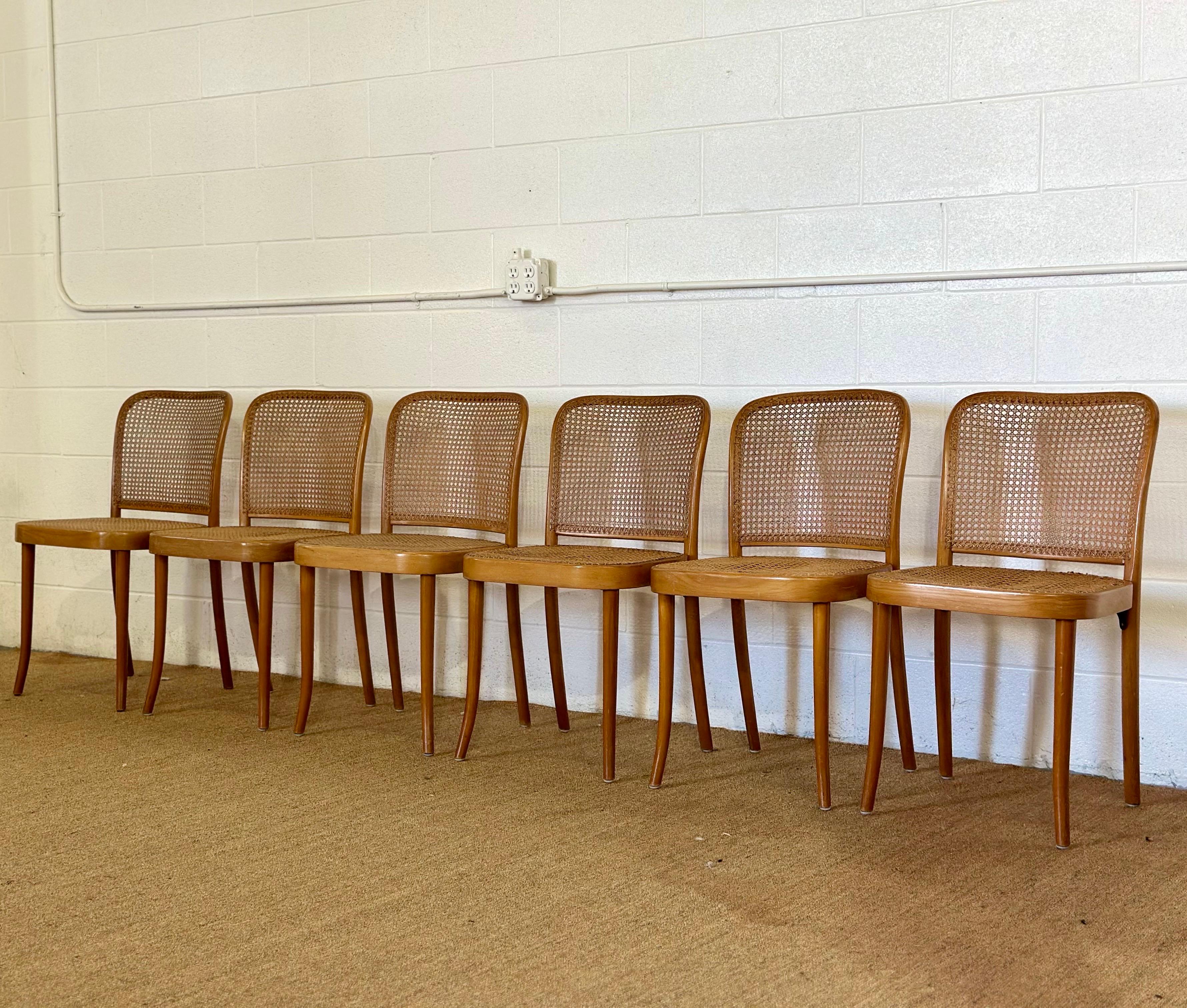 1930er Josef Hoffmann Nr. 811 Prag Bugholz & Rohrgeflecht Esszimmerstühle - 6er Set im Angebot 3