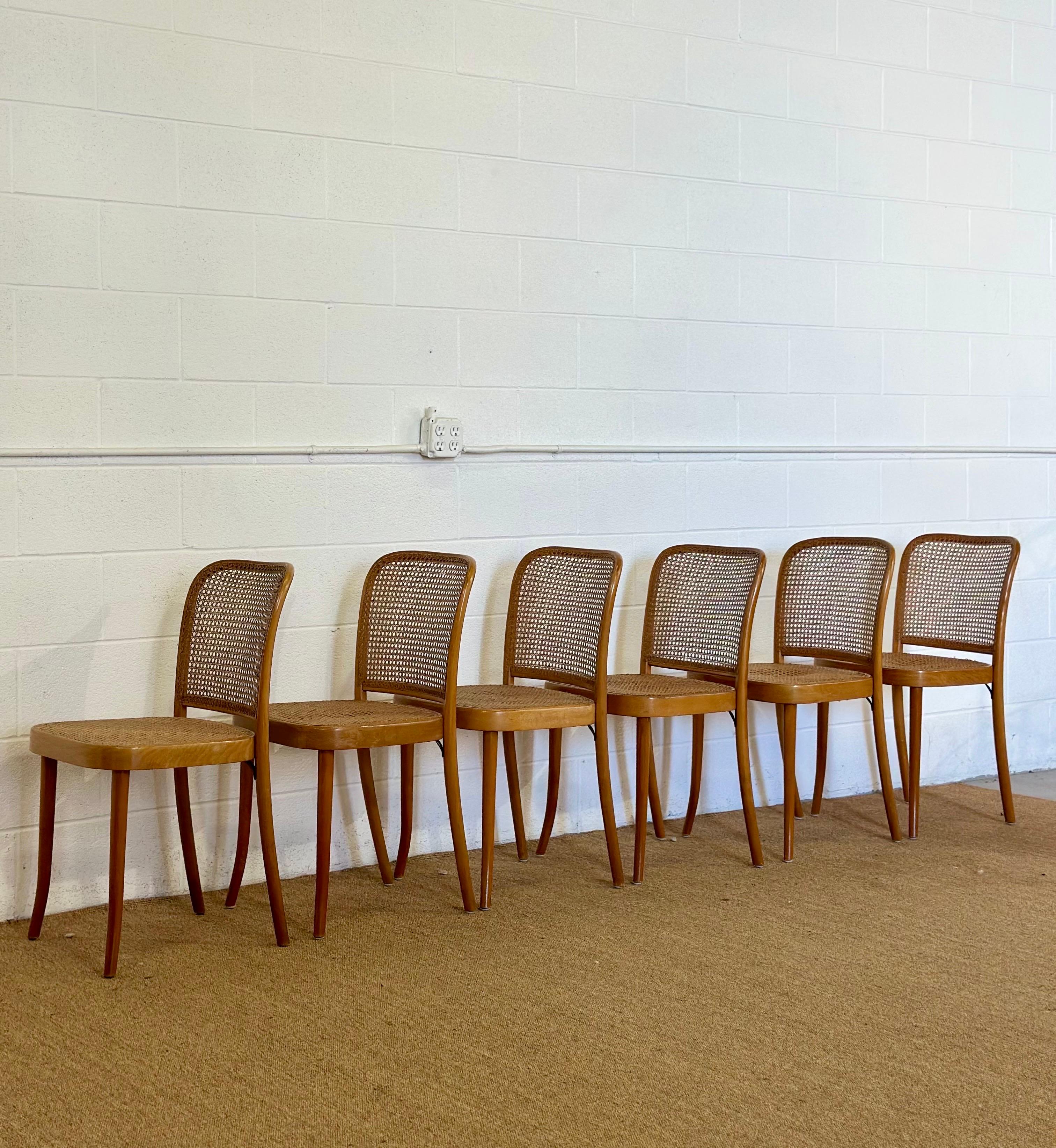 1930er Josef Hoffmann Nr. 811 Prag Bugholz & Rohrgeflecht Esszimmerstühle - 6er Set im Angebot 9