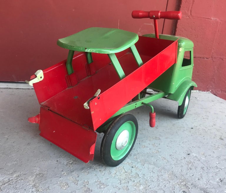 1930s Keystone RideEm Dump Truck,, Chairs Ride on Toy For Sale at 1stDibs