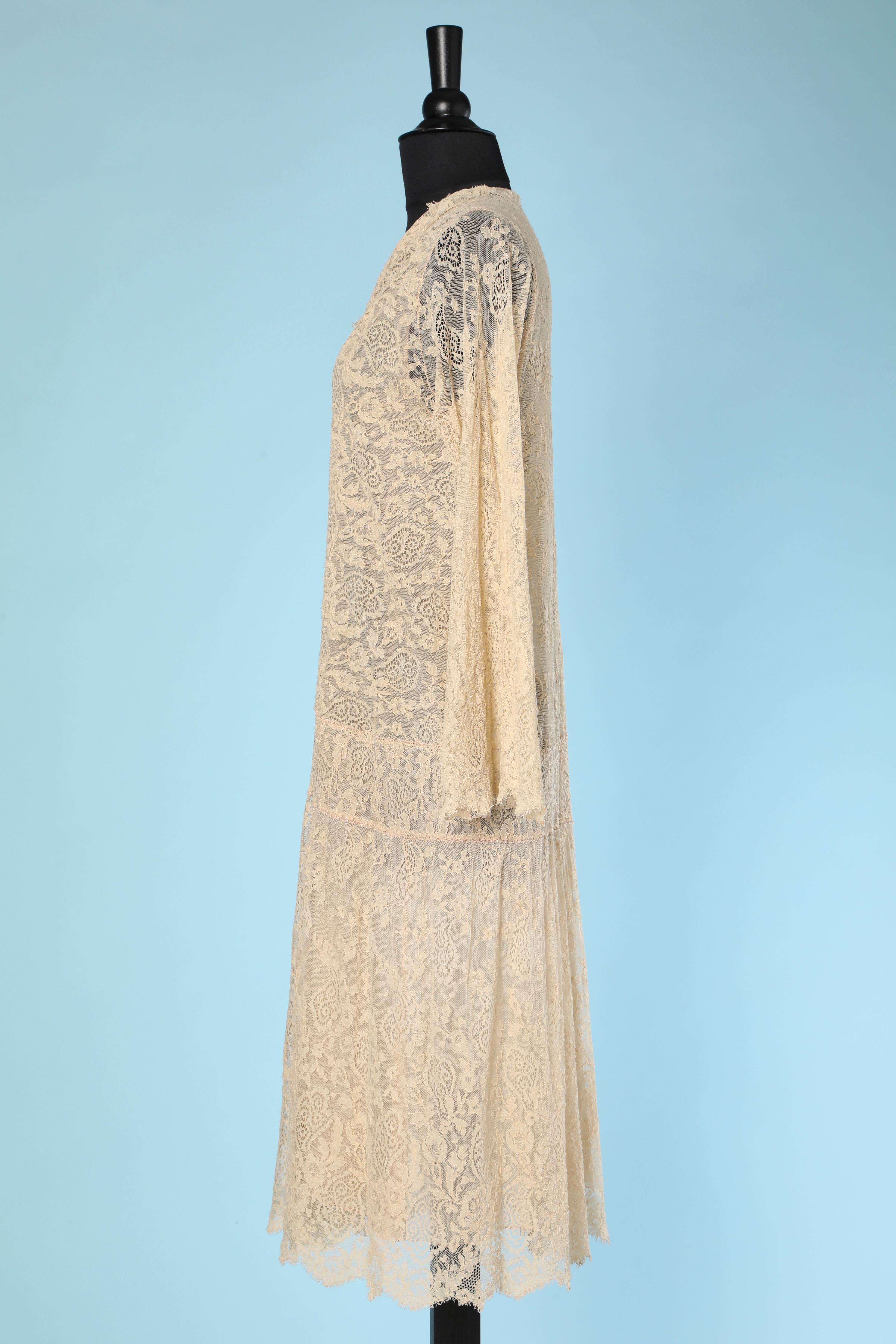 Beige 1930's lace and silk chiffon deshabillé For Sale