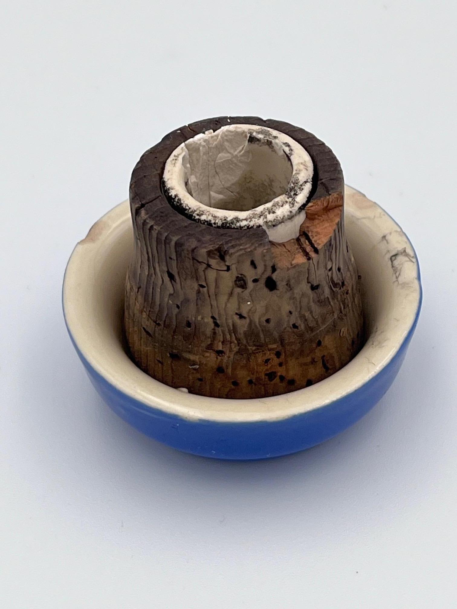 Caraffa per acqua da frigorifero in ceramica Art Deco blu lapis degli anni '30 e tappo abbinato in vendita 1