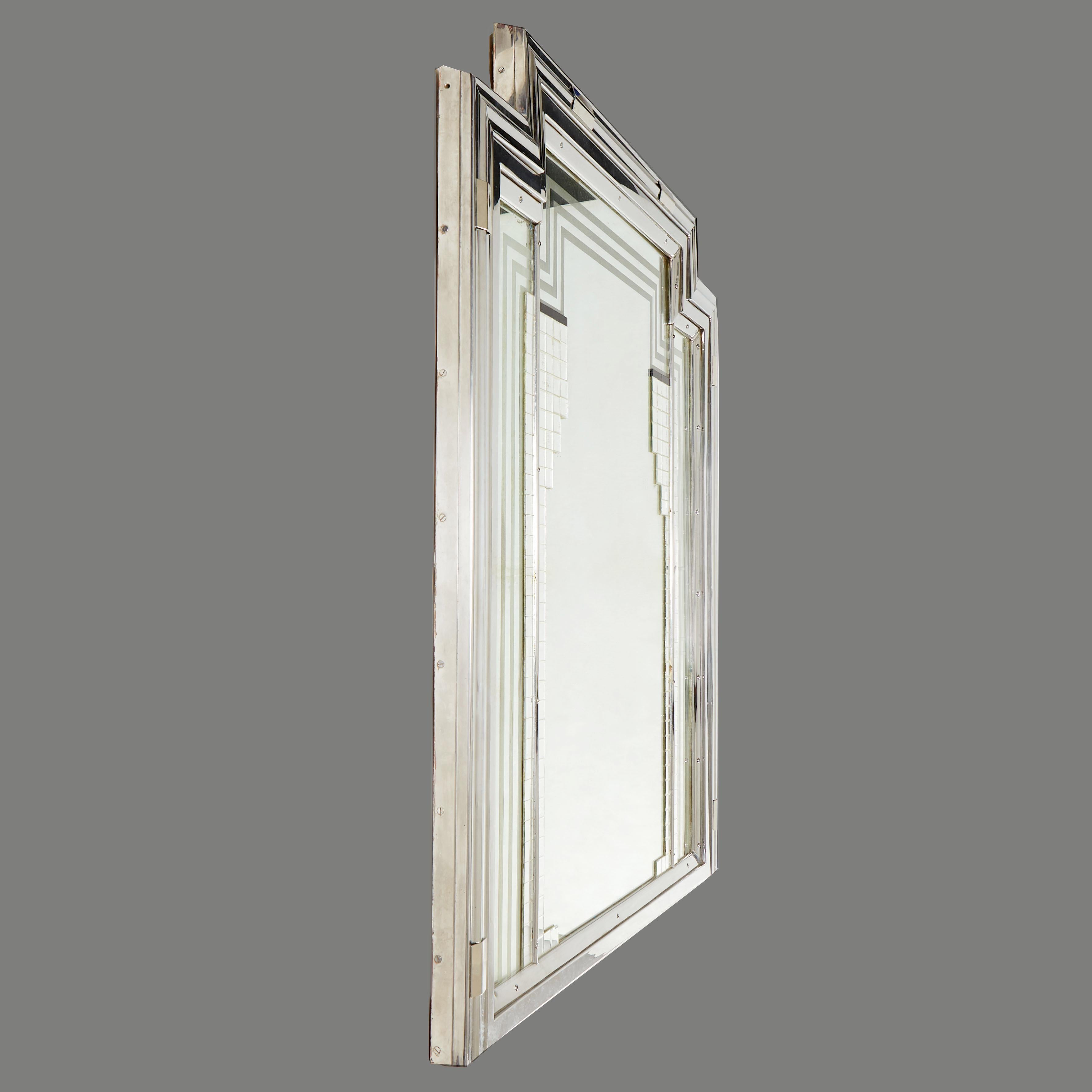 mirror bg