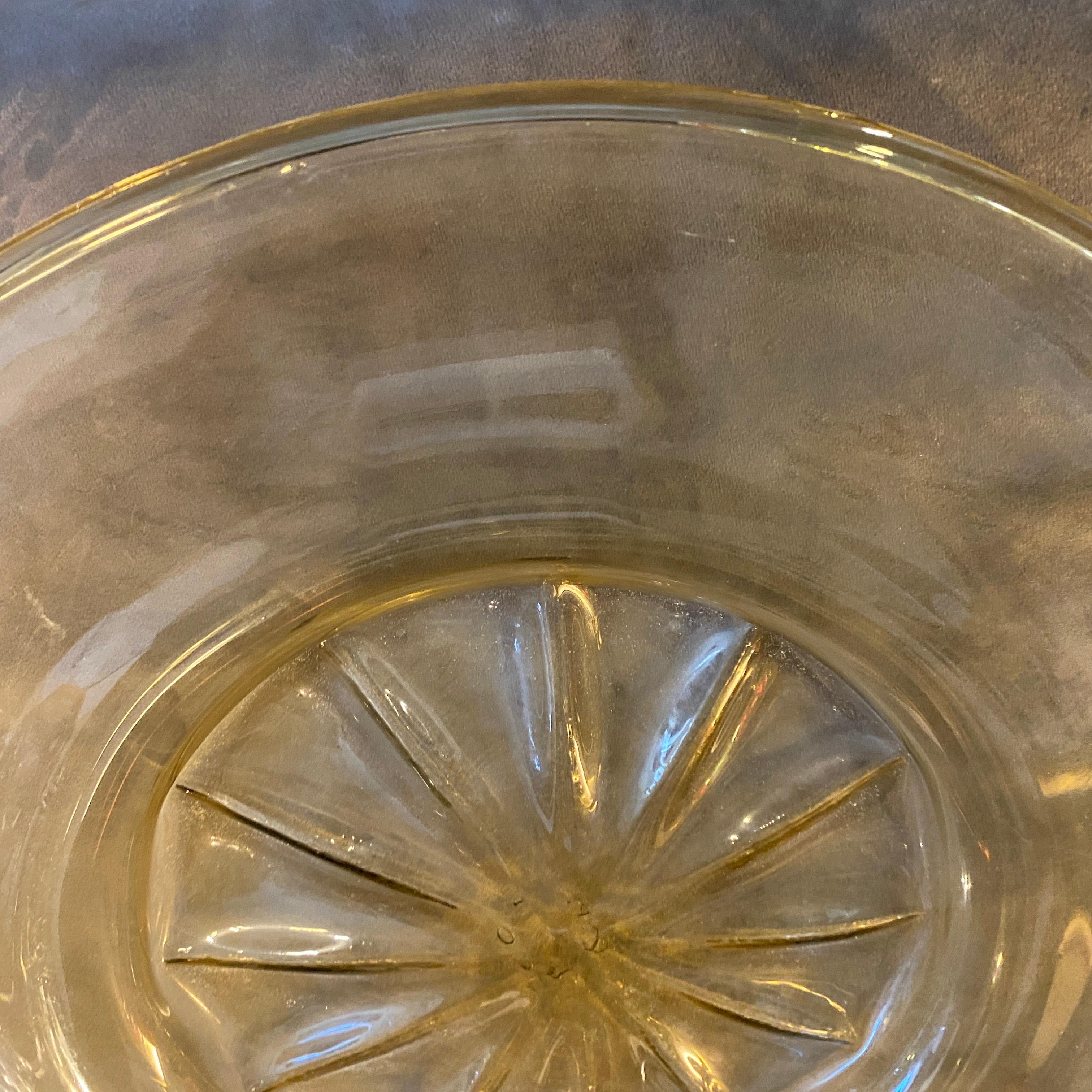 Grande assiette en verre de Murano soufflé doré des années 1930 de Vittorio Zecchin pour Venini  4