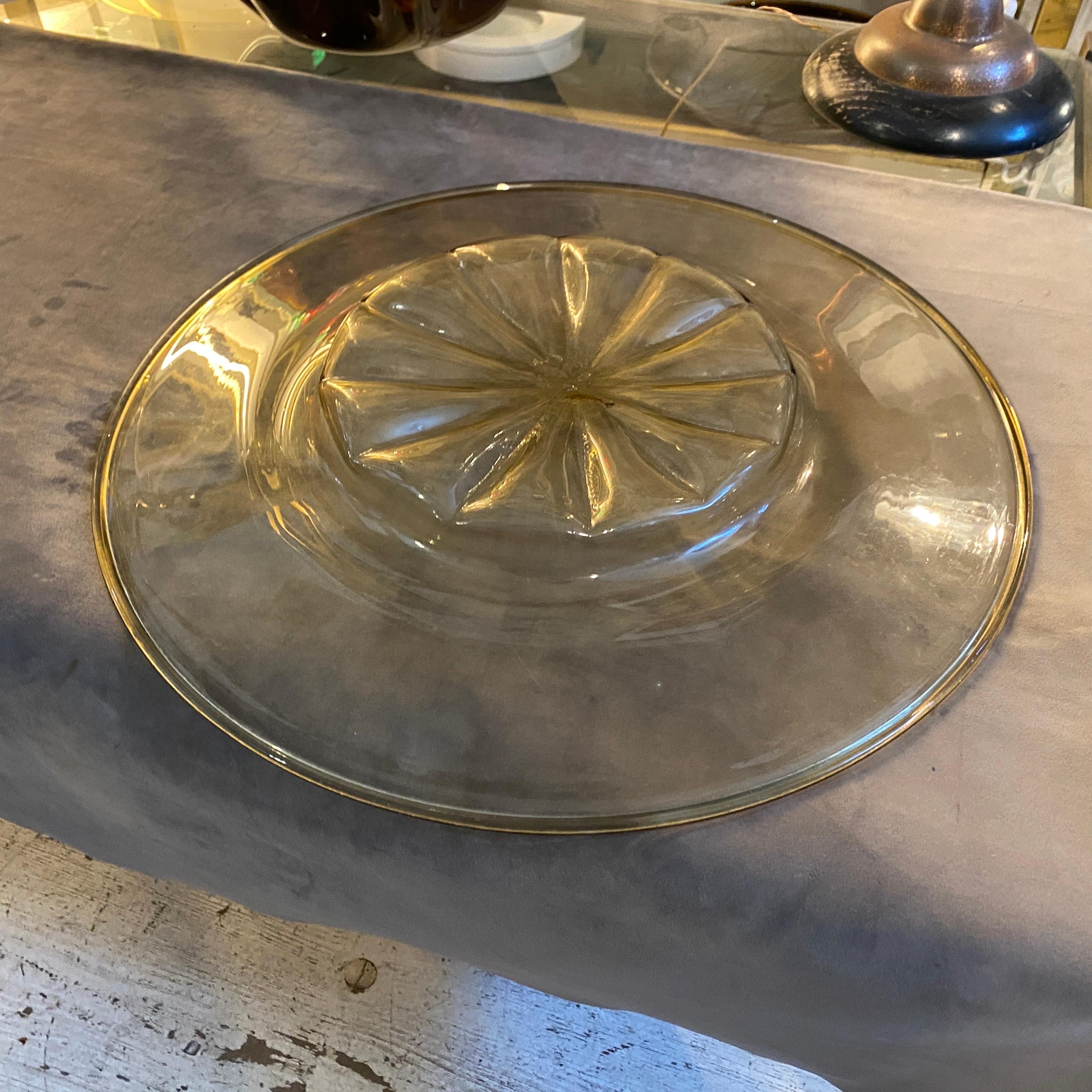 Grande assiette en verre de Murano soufflé doré des années 1930 de Vittorio Zecchin pour Venini  9