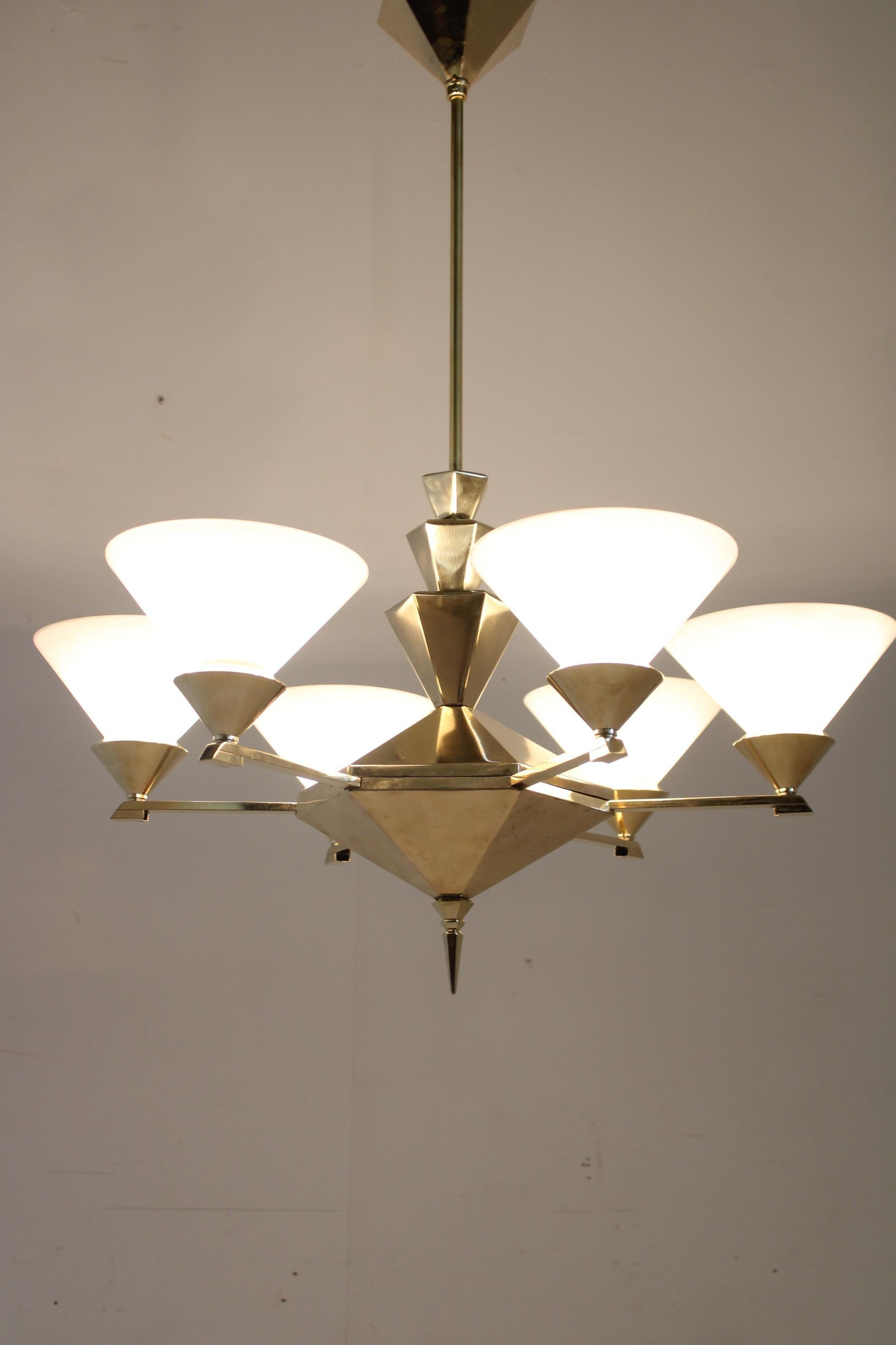 1930s Large Brass  Chandelier By Anyz , Czechoslovakia For Sale 2