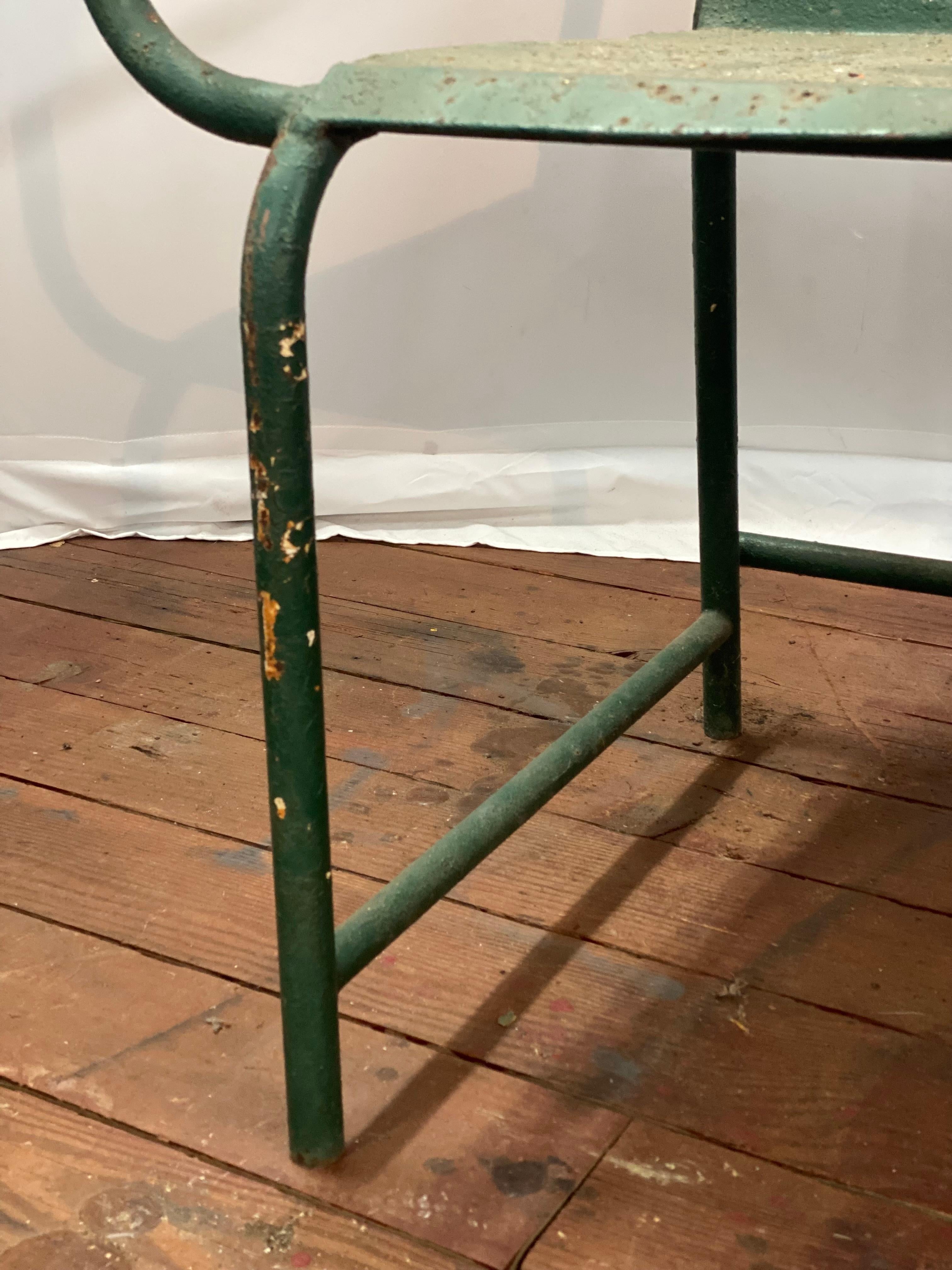 Panchina industriale in ferro tubolare di grandi dimensioni del 1930 in vendita 3