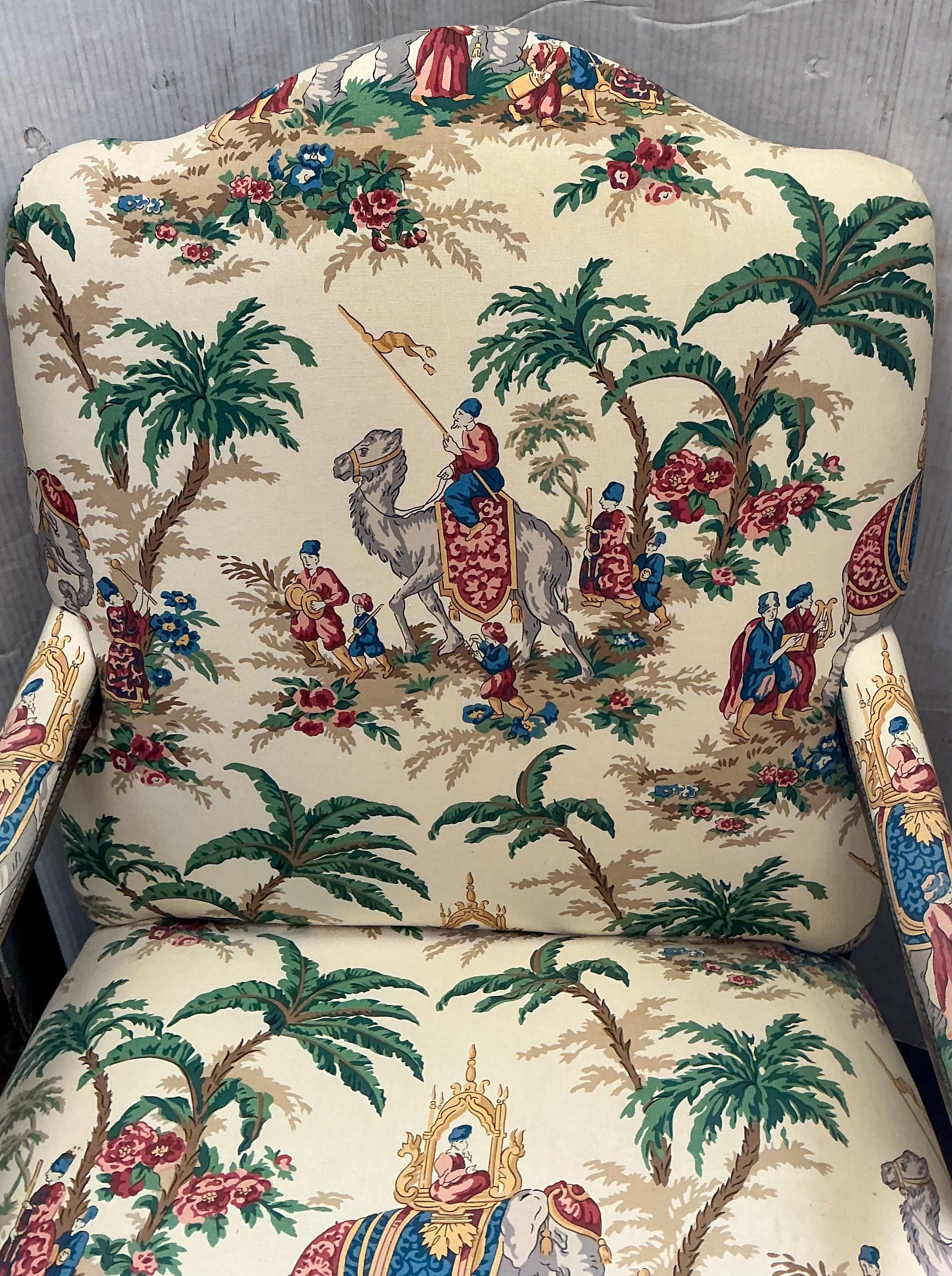Américain Fauteuil en chêne sculpté à grande échelle des années 1930 en toile de palmier chinoiseries en vente