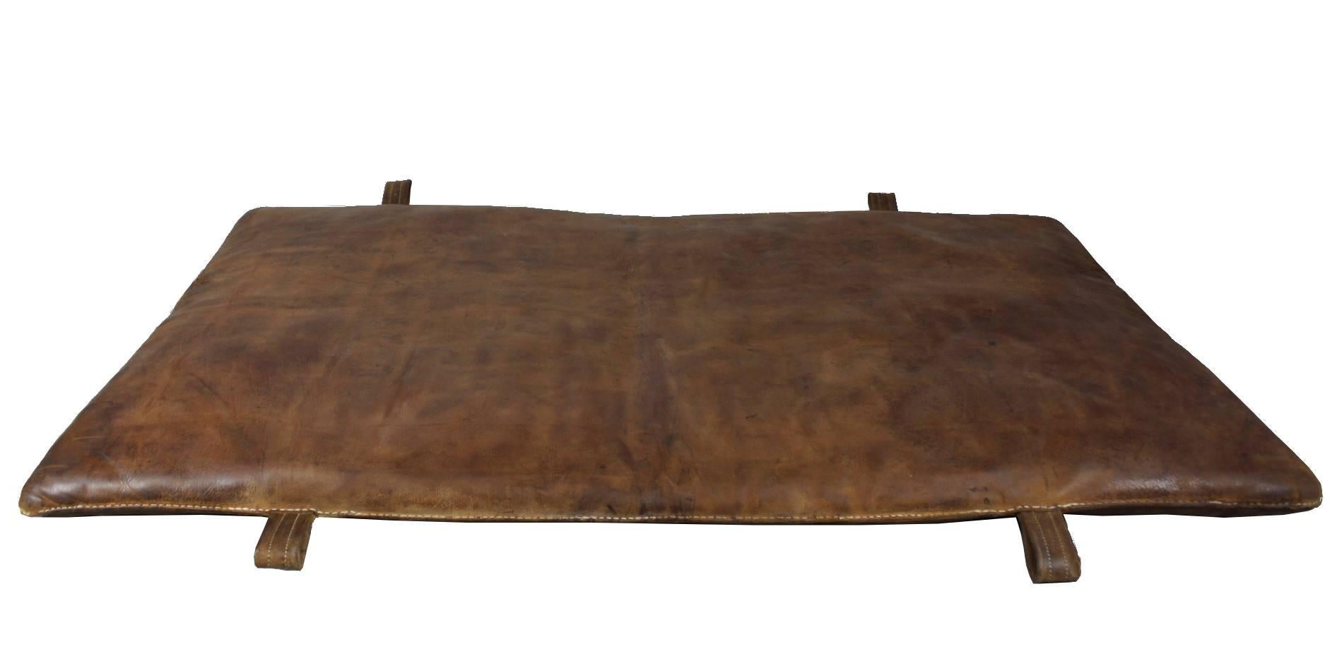 Leather gym mat from the 1930s, manufactured by Adam. The mat is in very good original condition with nice patina.