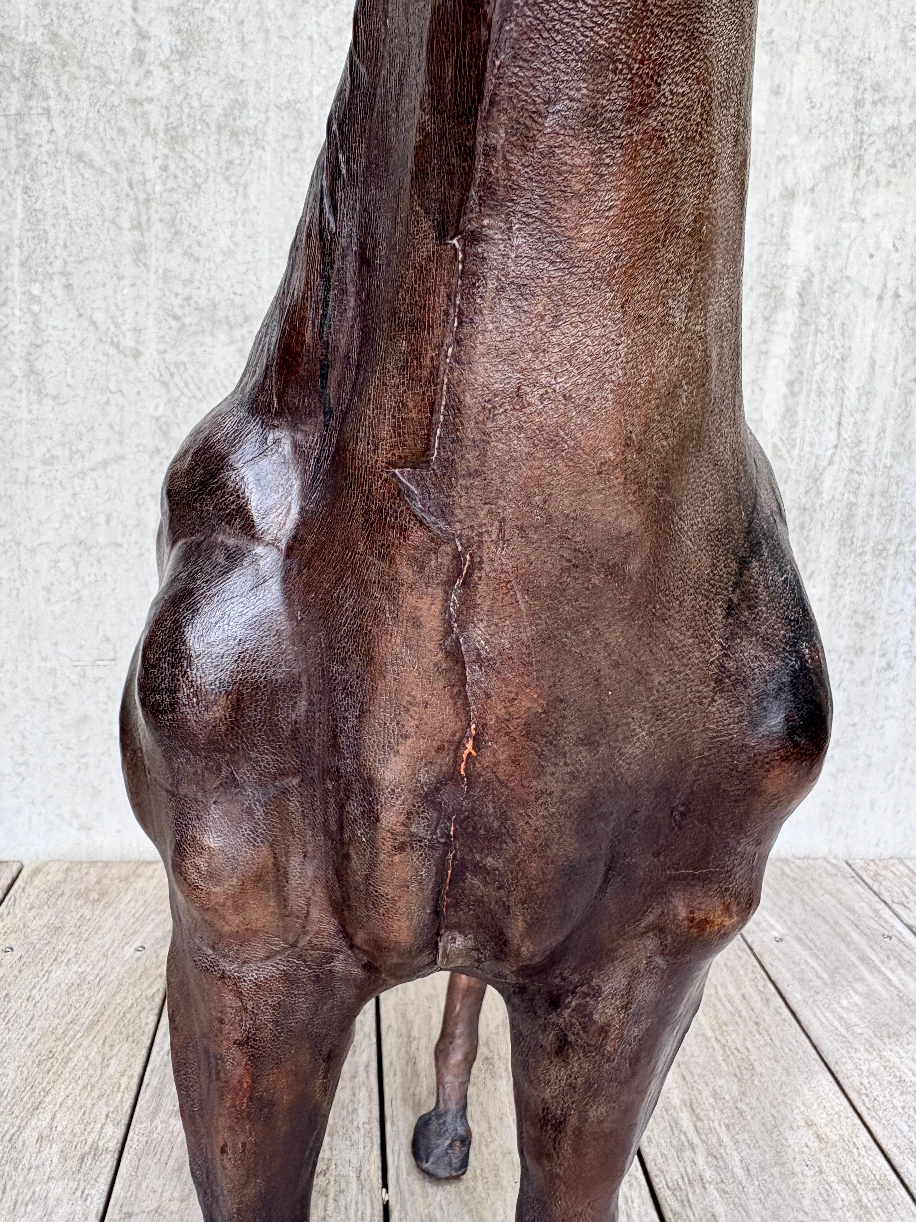 1930er Liberty of London Leder Pferd 27