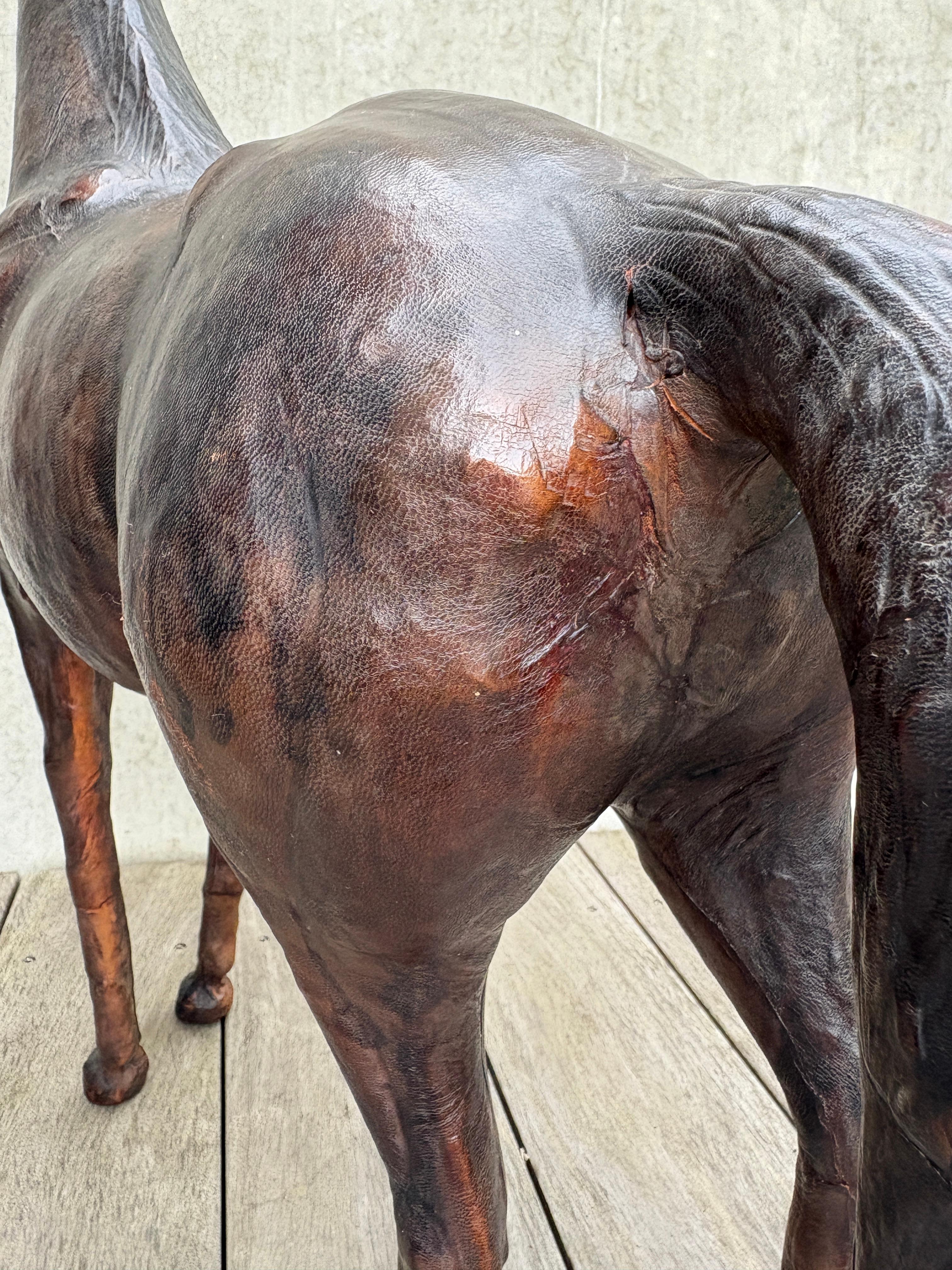 1930er Liberty of London Leder Pferd 27