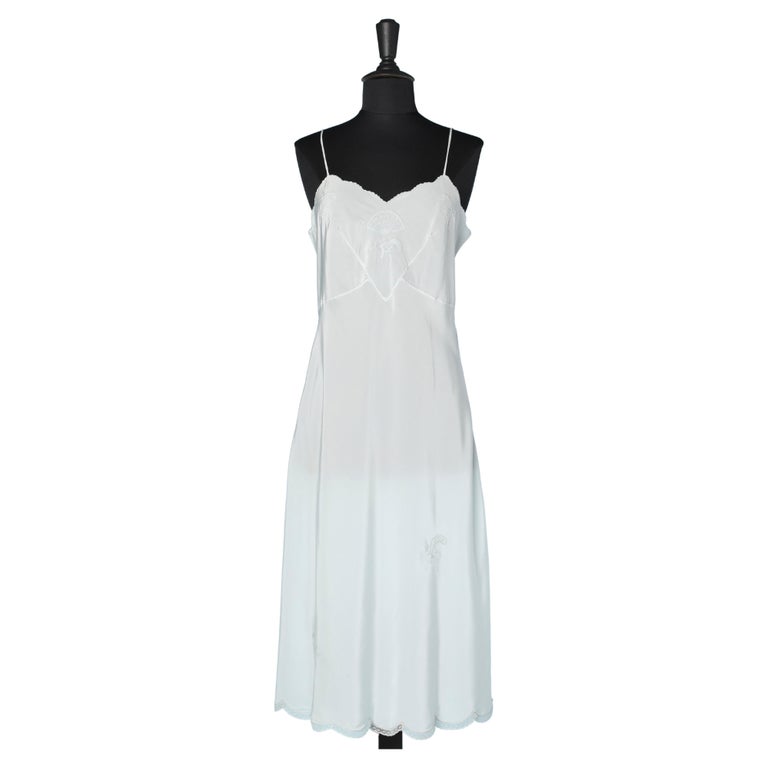 1930's Light blue silk slip-dress with fan-shape and feathers hand  embroideries For Sale at 1stDibs