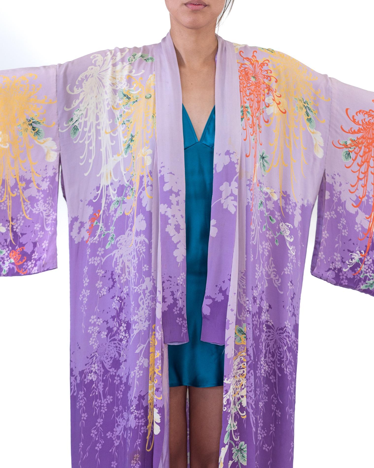 1930S Lilac Floral Rayon Japanese Import Kimono Robe For Sale 2