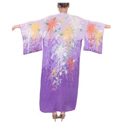Accappatoio Kimono d'importazione giapponese in rayon floreale lilla 1930S