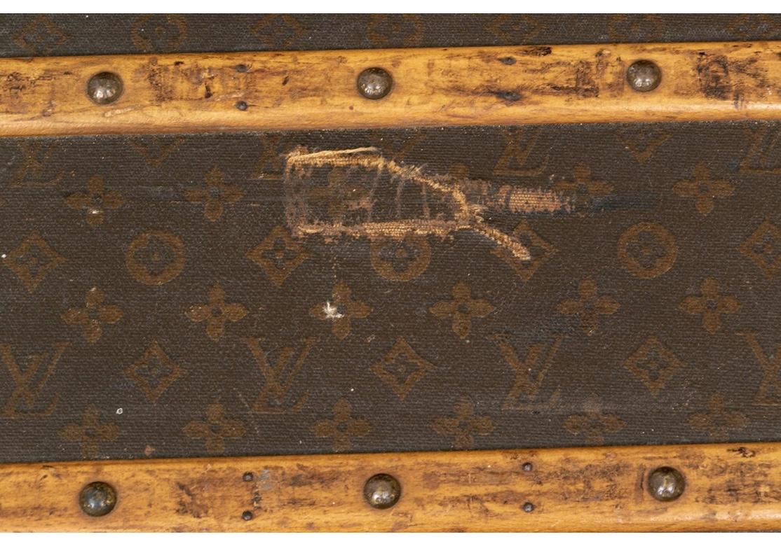 Louis Vuitton Monogramm Cabine Koffer aus den 1930er Jahren im Zustand „Starke Gebrauchsspuren“ im Angebot in Bridgeport, CT