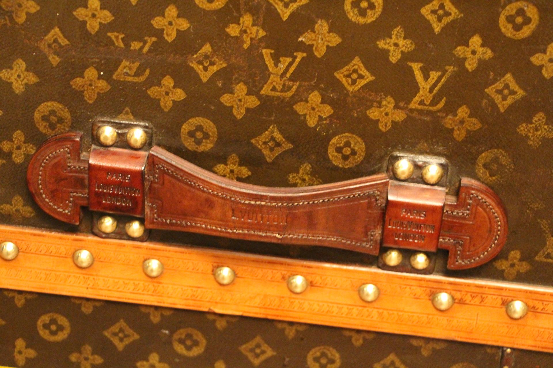 1930s Louis Vuitton Wardrobe Trunk in Monogram, Double Hanging Section 3