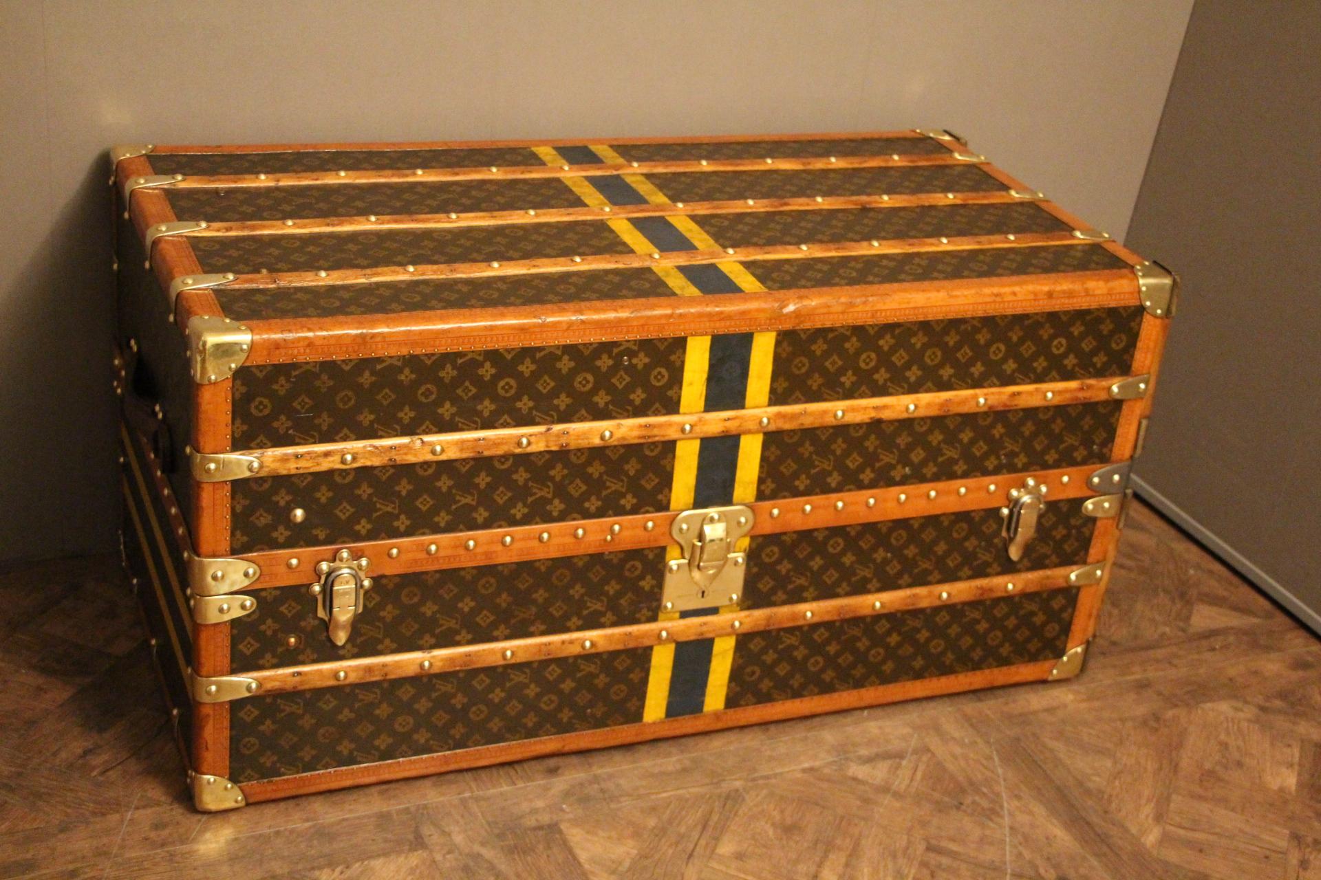 1930s Louis Vuitton Wardrobe Trunk in Monogram, Double Hanging Section 8