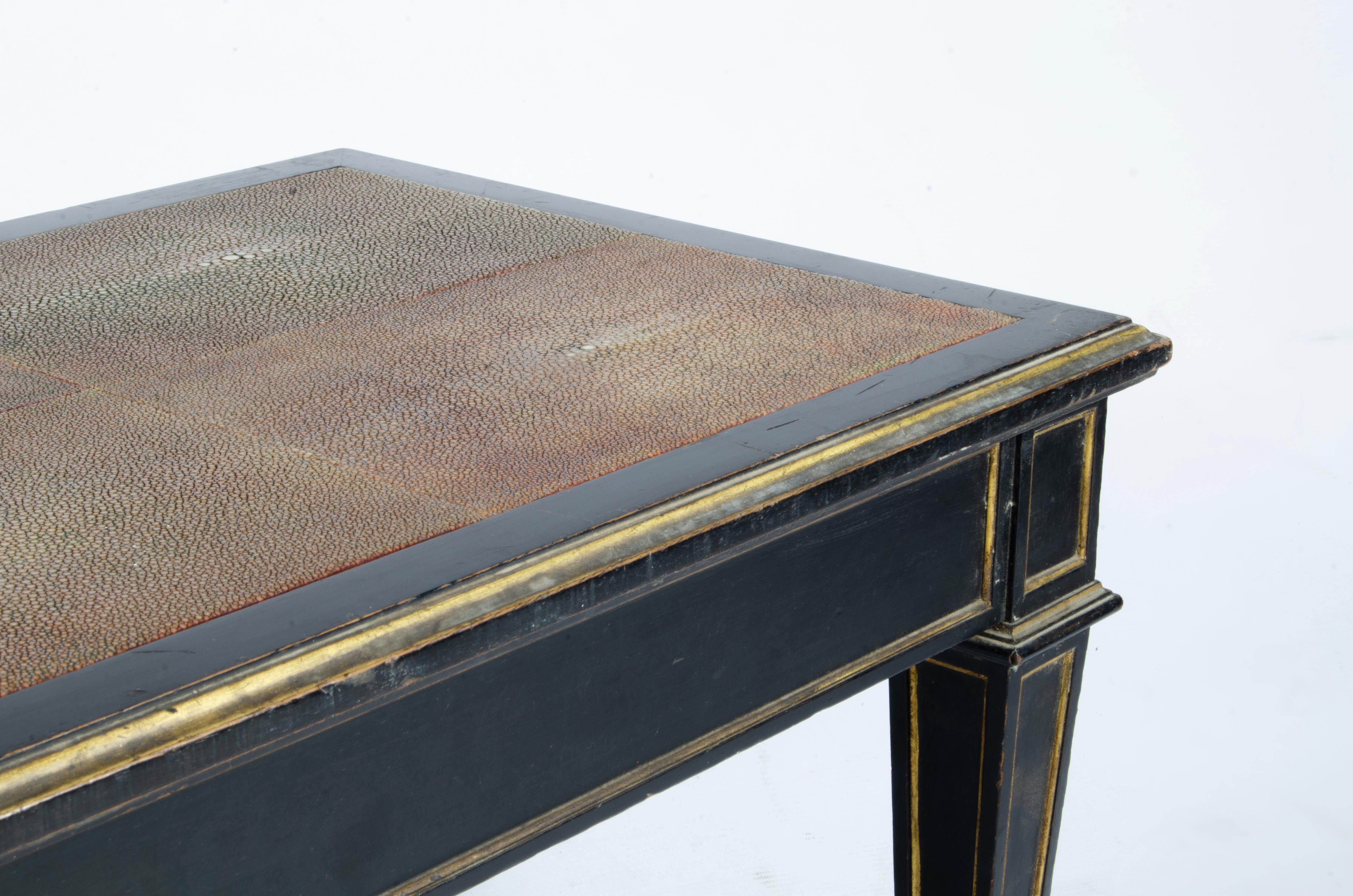 Table basse Louis XVI des années 1930 en bois et bronze doré de Chanaux & Pelletier, France Bon état - En vente à North Miami, FL