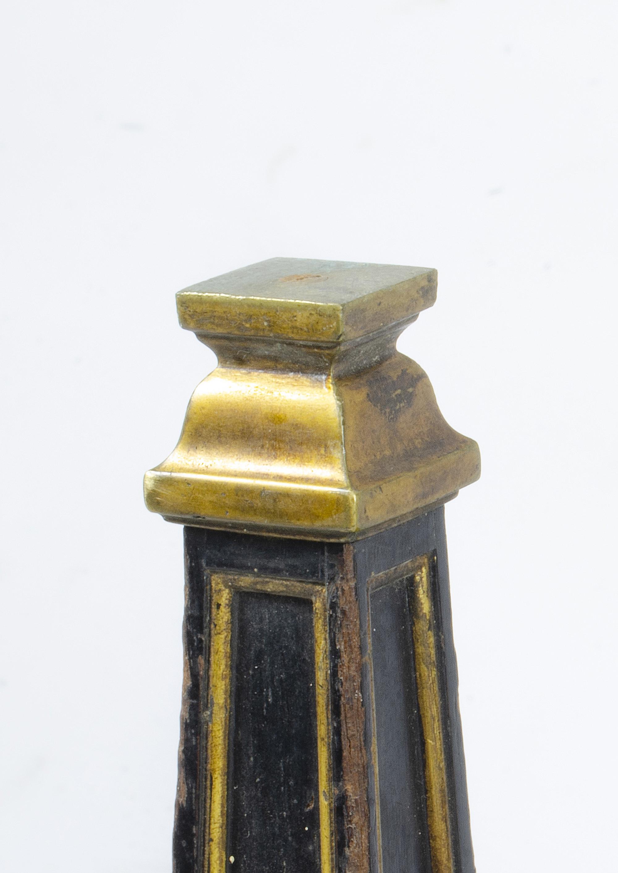 Table basse Louis XVI des années 1930 en bois et bronze doré de Chanaux & Pelletier, France en vente 1