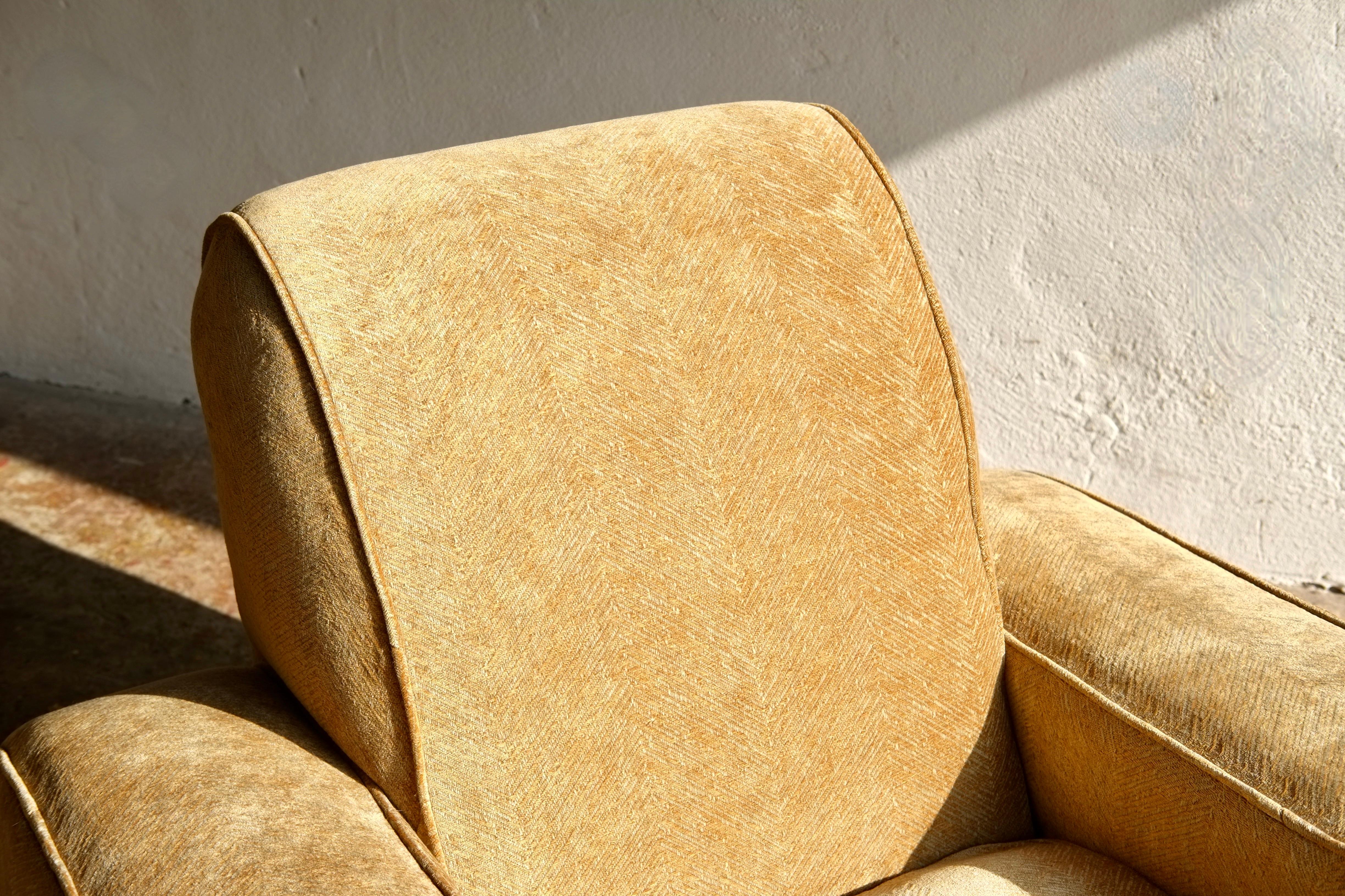 English 1930's Lounge Chairs Attributed To The Bowman Brothers