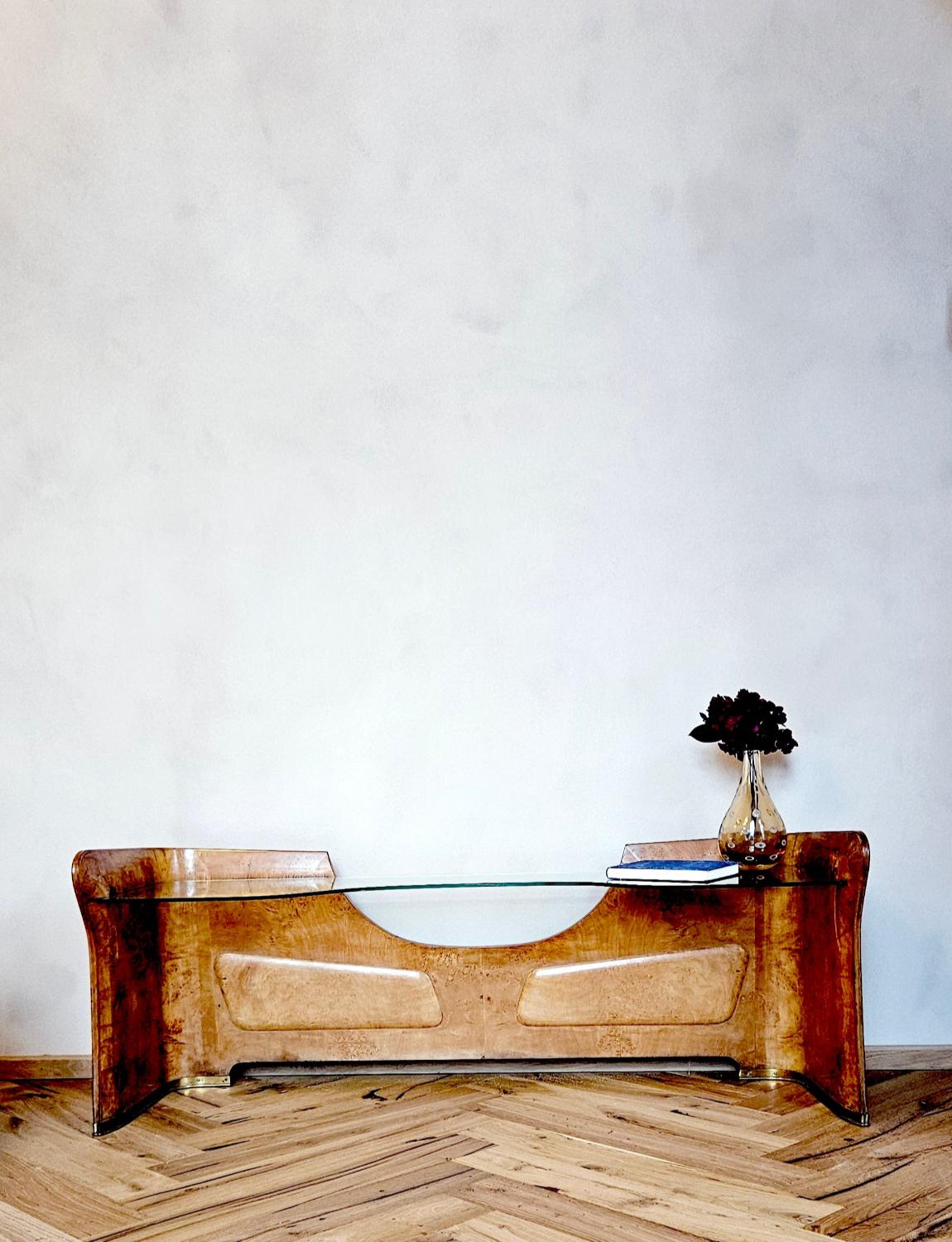 1930s Low Walnut and Glass Italian Console Table 1