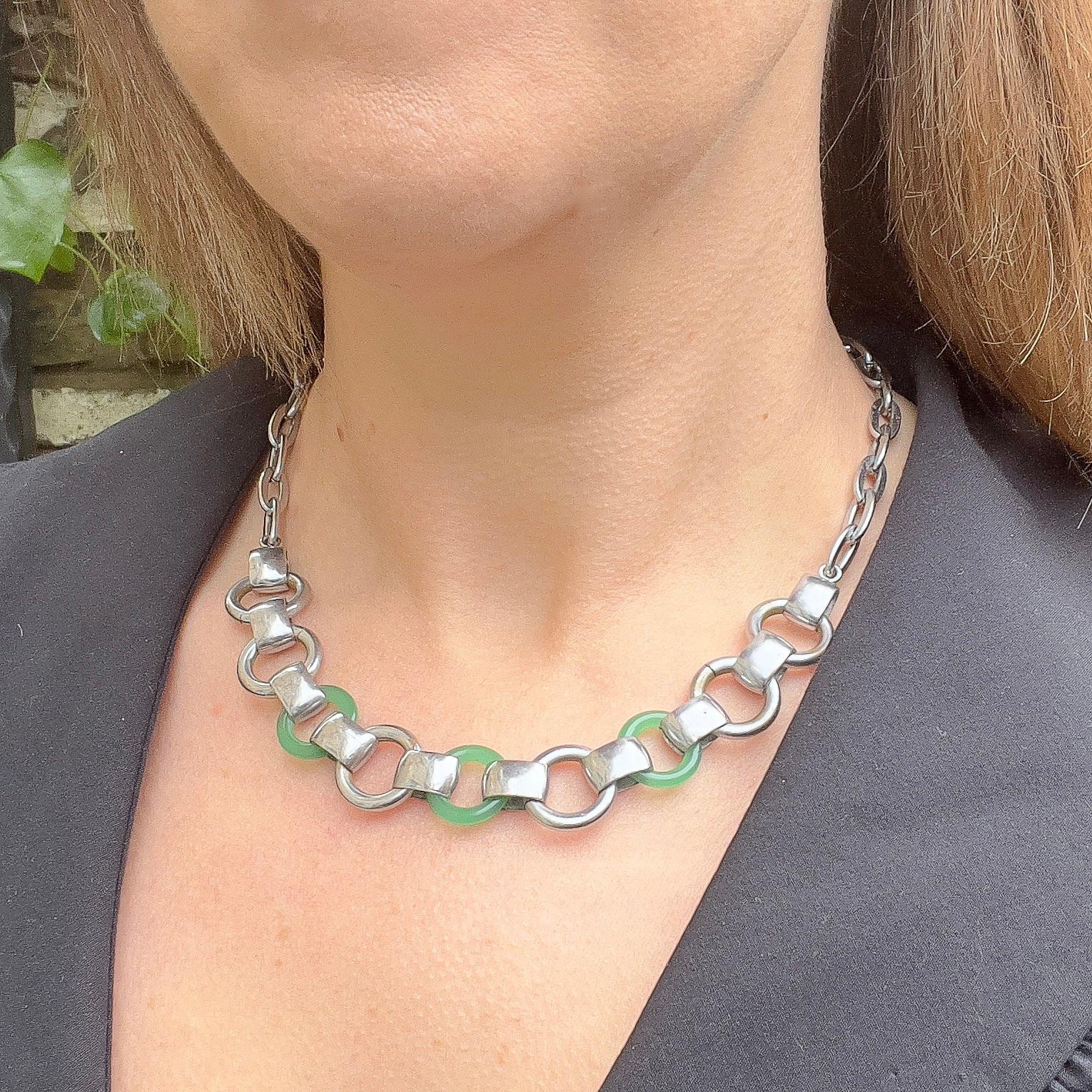 Art Deco 1930s Machine Age Chrome Plate and Green Glass Vintage Chain Necklace For Sale