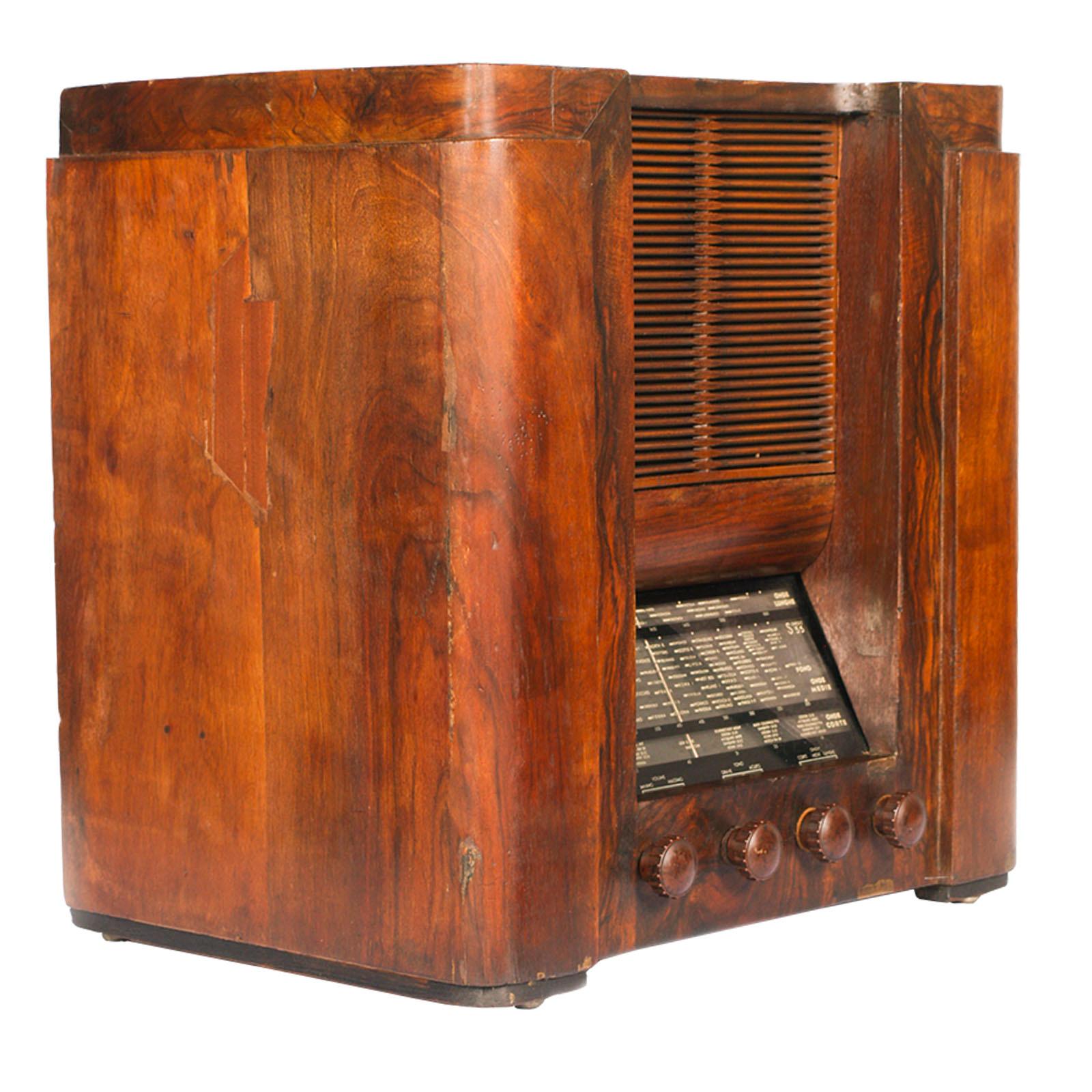 Italian 1930s Magnadyne (Turin) Art Deco tube radio, empire style, working, all original parts
Measures in cm: H 45, W 42, D 45.