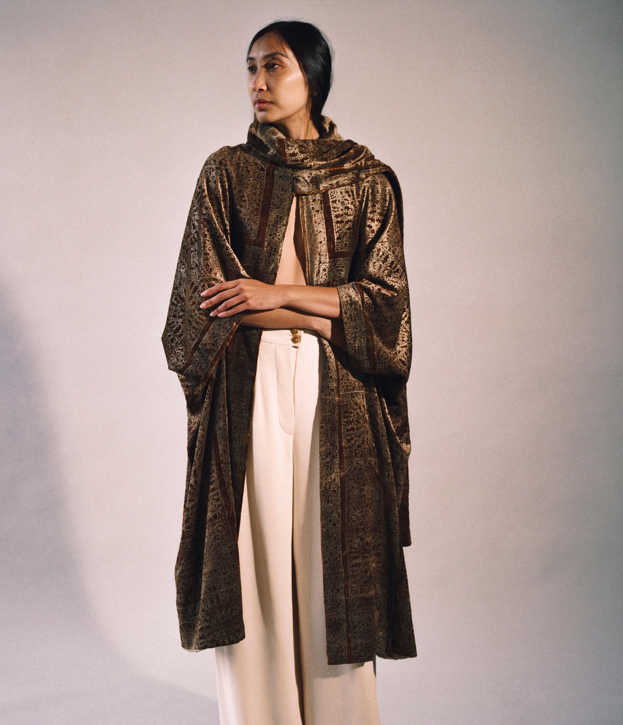 Women's or Men's 1930s Mariano Fortuny Gold Stenciled Evening Coat  For Sale
