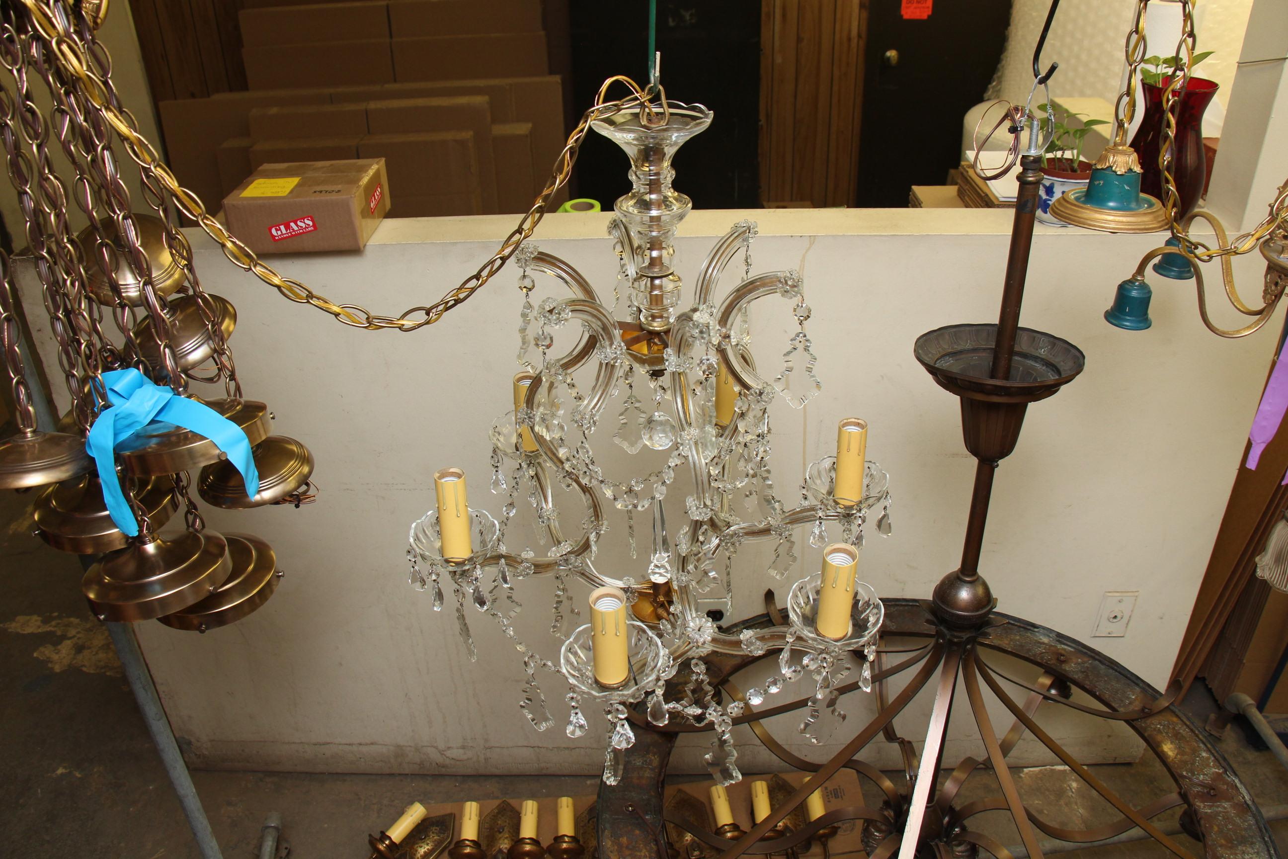 1930s Marie Therese Crystal Chandelier with Six Lights 4