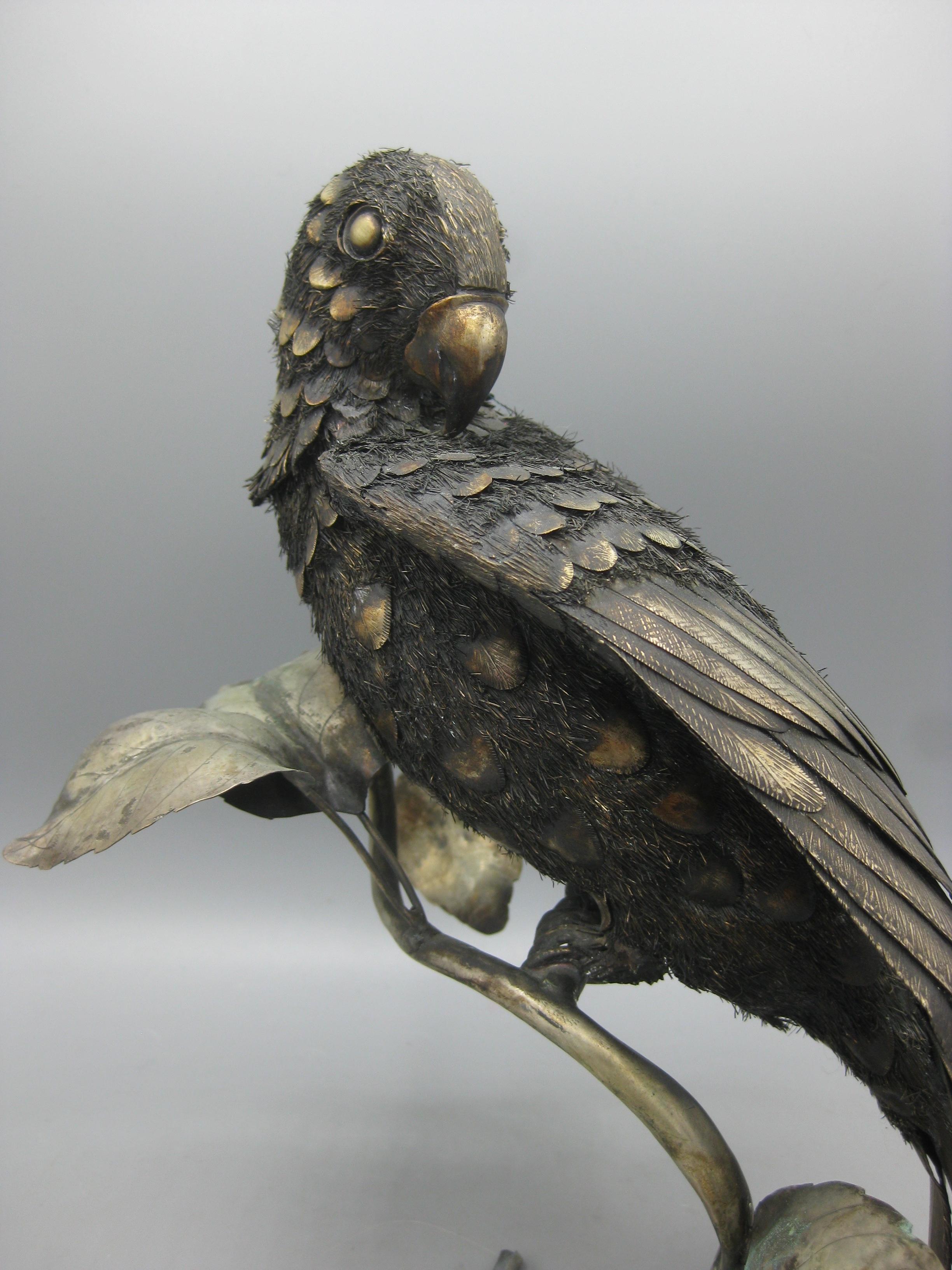 Atemberaubende Vintage original Mario Buccellati Italienisch .800 Silber pelzigen Papagei Vogel Statue / Figurine. Signiert auf einem der Blätter. Hergestellt in Mailand, Italien. Wunderschönes Design/One. Ich habe keine andere Skulptur dieser Art