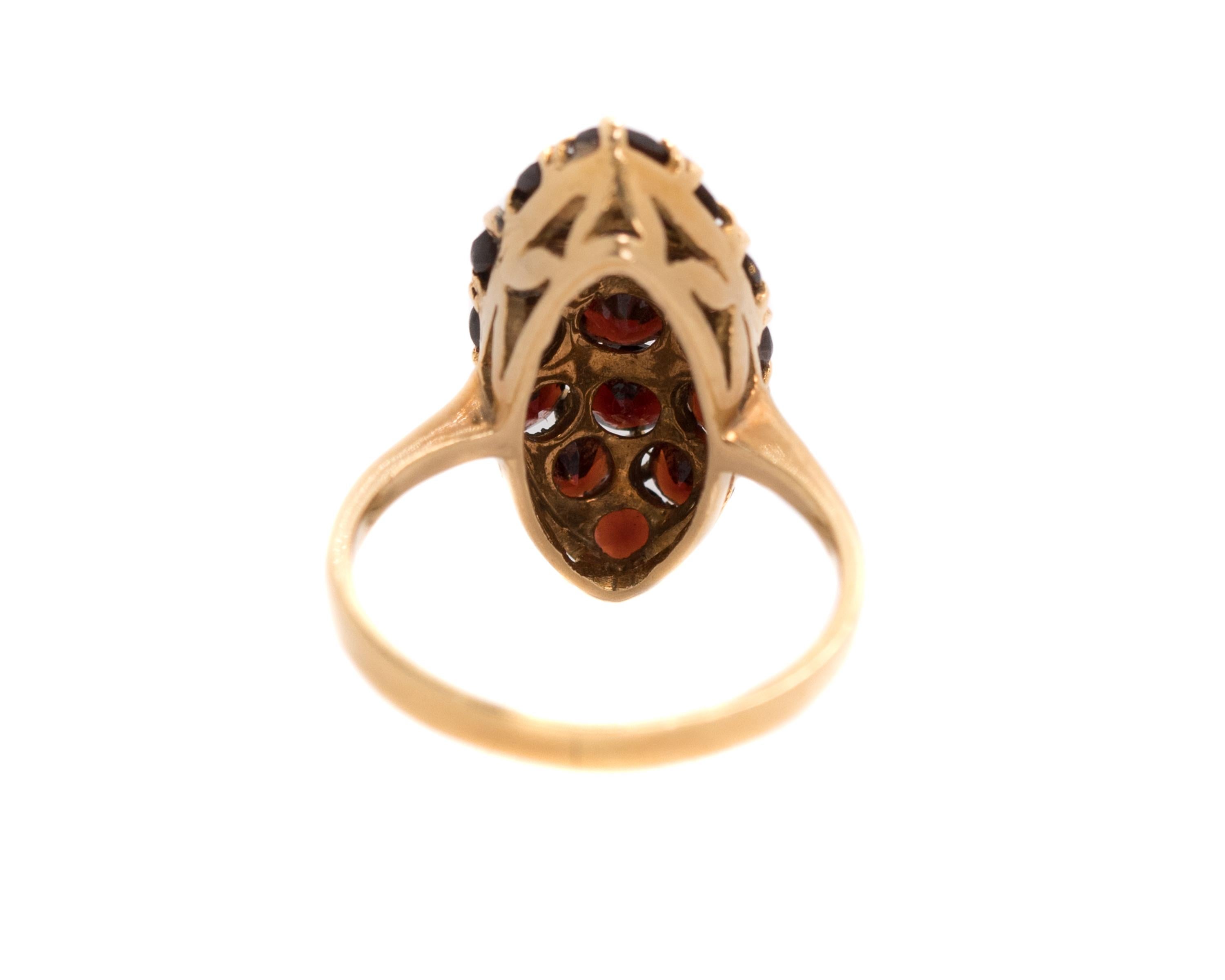 Art Deco 1930s Marquise 3.2 Carat Garnet Navette Ring, 18 Karat Yellow Gold