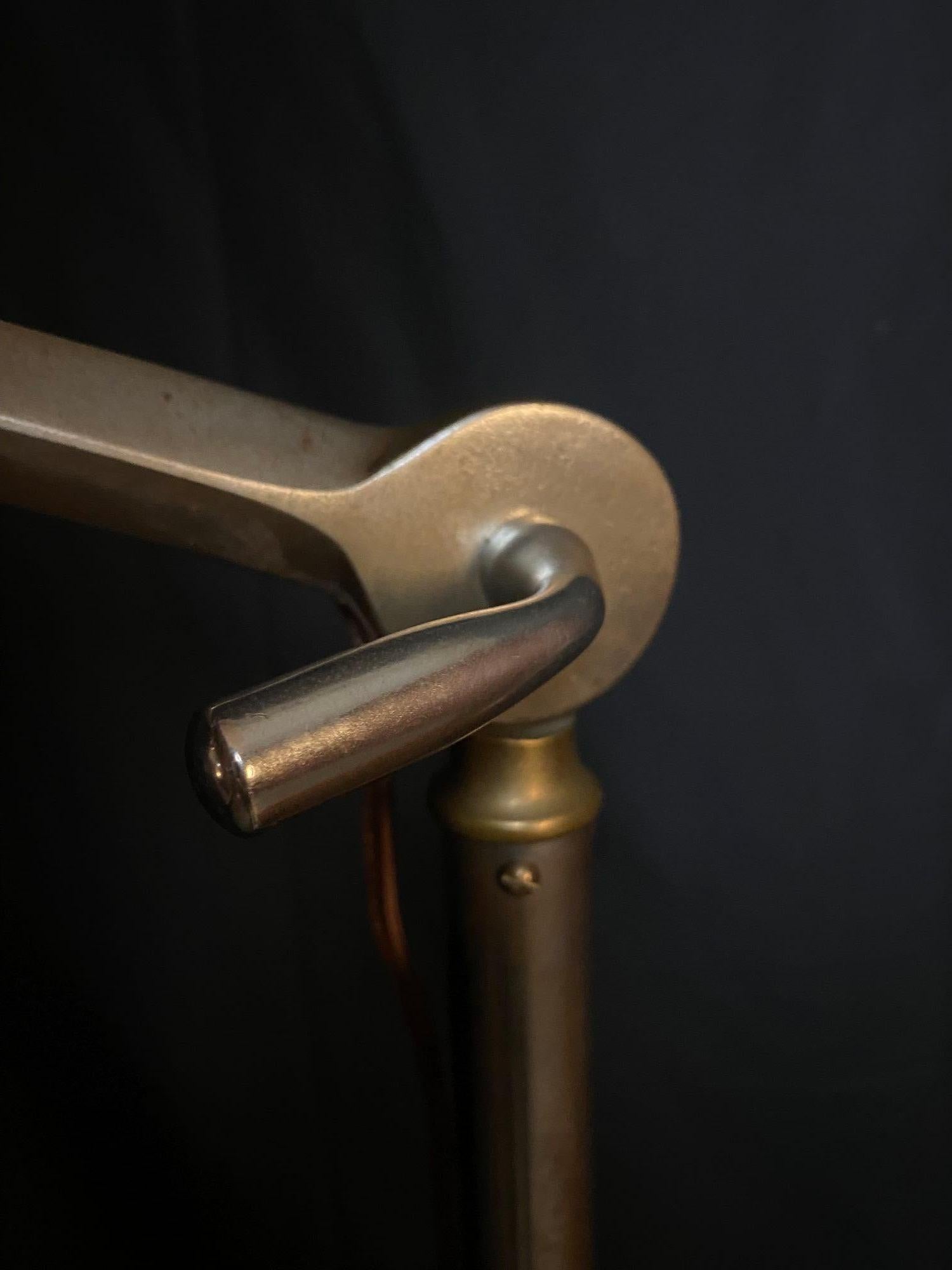 Lampadaire McIntosh Biolite des années 1930 en vente 2
