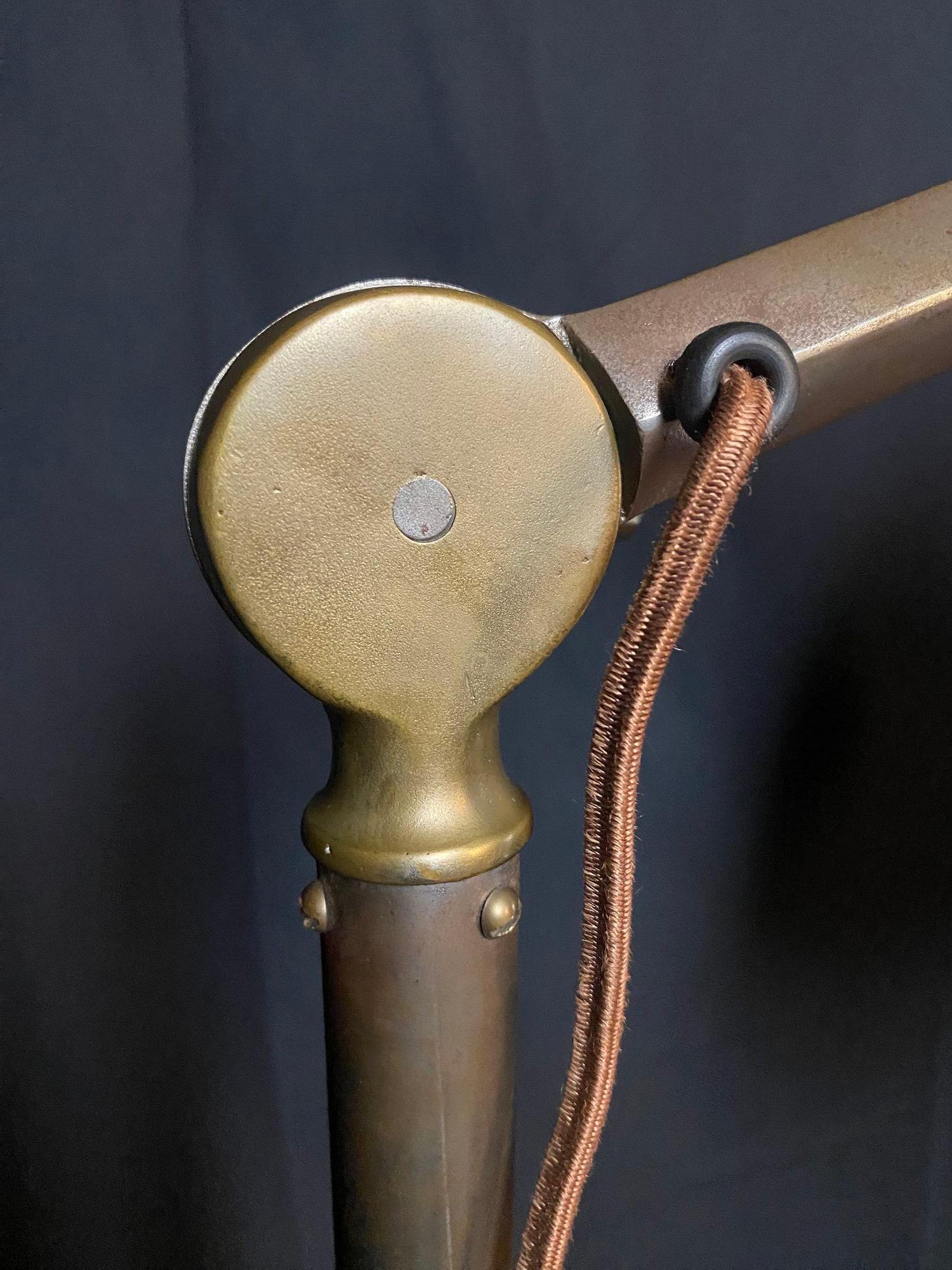 Lampadaire McIntosh Biolite des années 1930 en vente 3