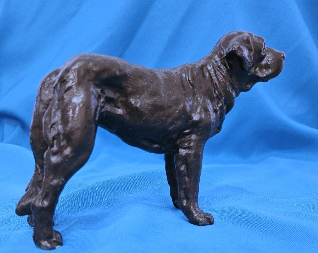 Perro de metal de los años 30, San Bernardo, Tipo Mastín o Tipo Retriever. Sólido. siglo XX en venta