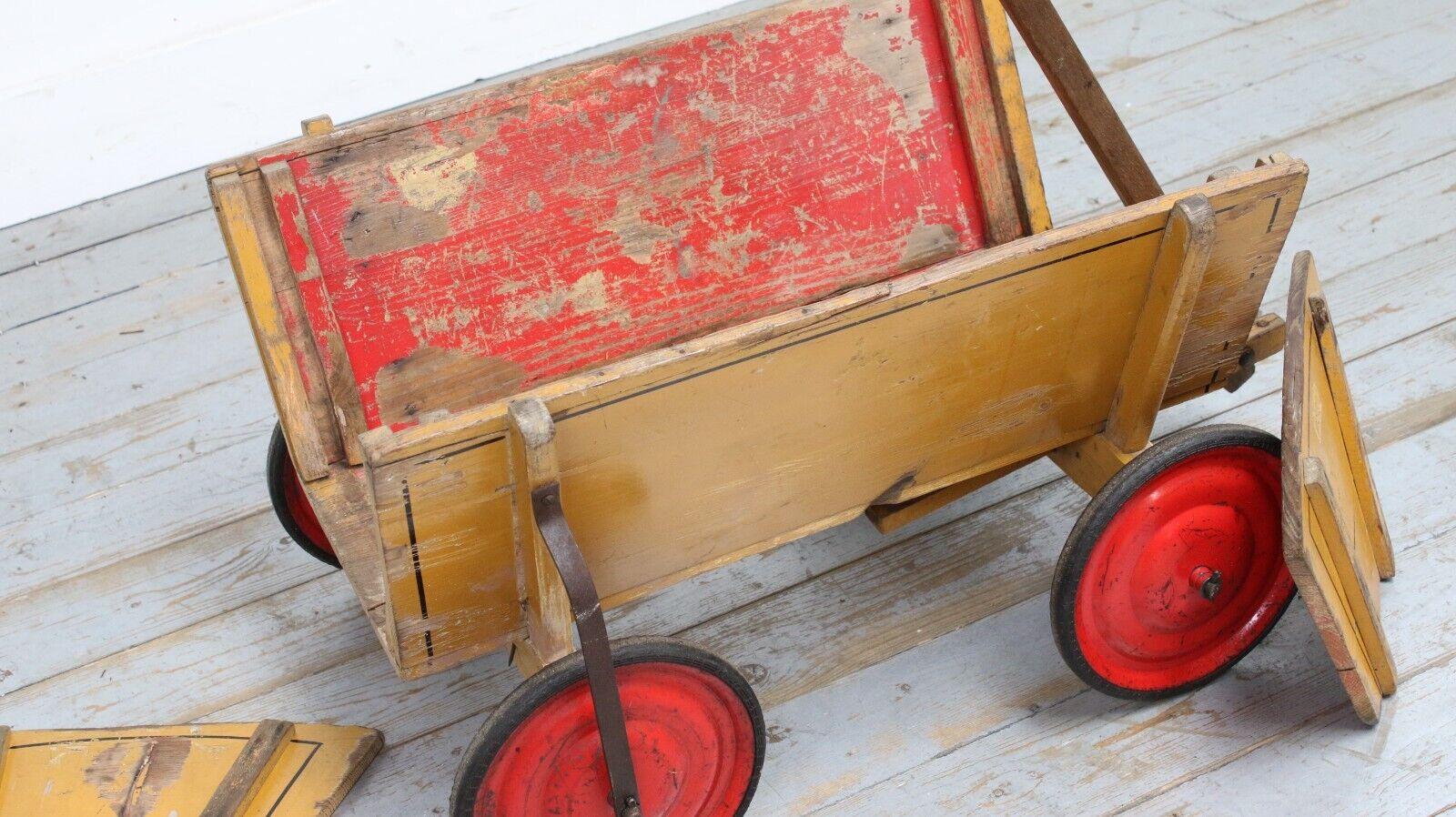 1930er Jahre Mid Century Deutsch Wiser Kiefer Tin Log Kohle dekorative Wagen LKW Lagerung im Zustand „Gut“ im Angebot in STOKE ON TRENT, GB