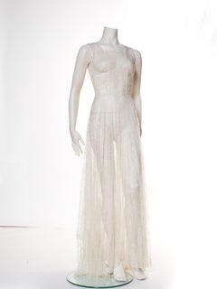 1930s Minimal White Lace Dress With Square Neckline