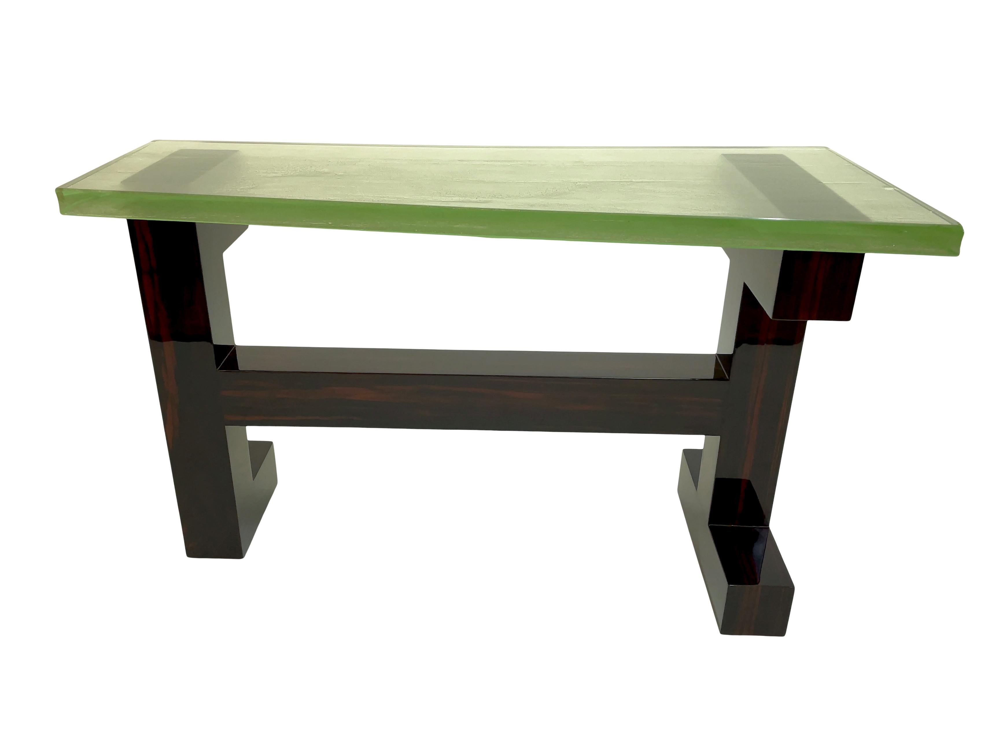 Poli Table console Art déco moderniste des années 1930 en bois de macassar et plateau en verre épais en vente