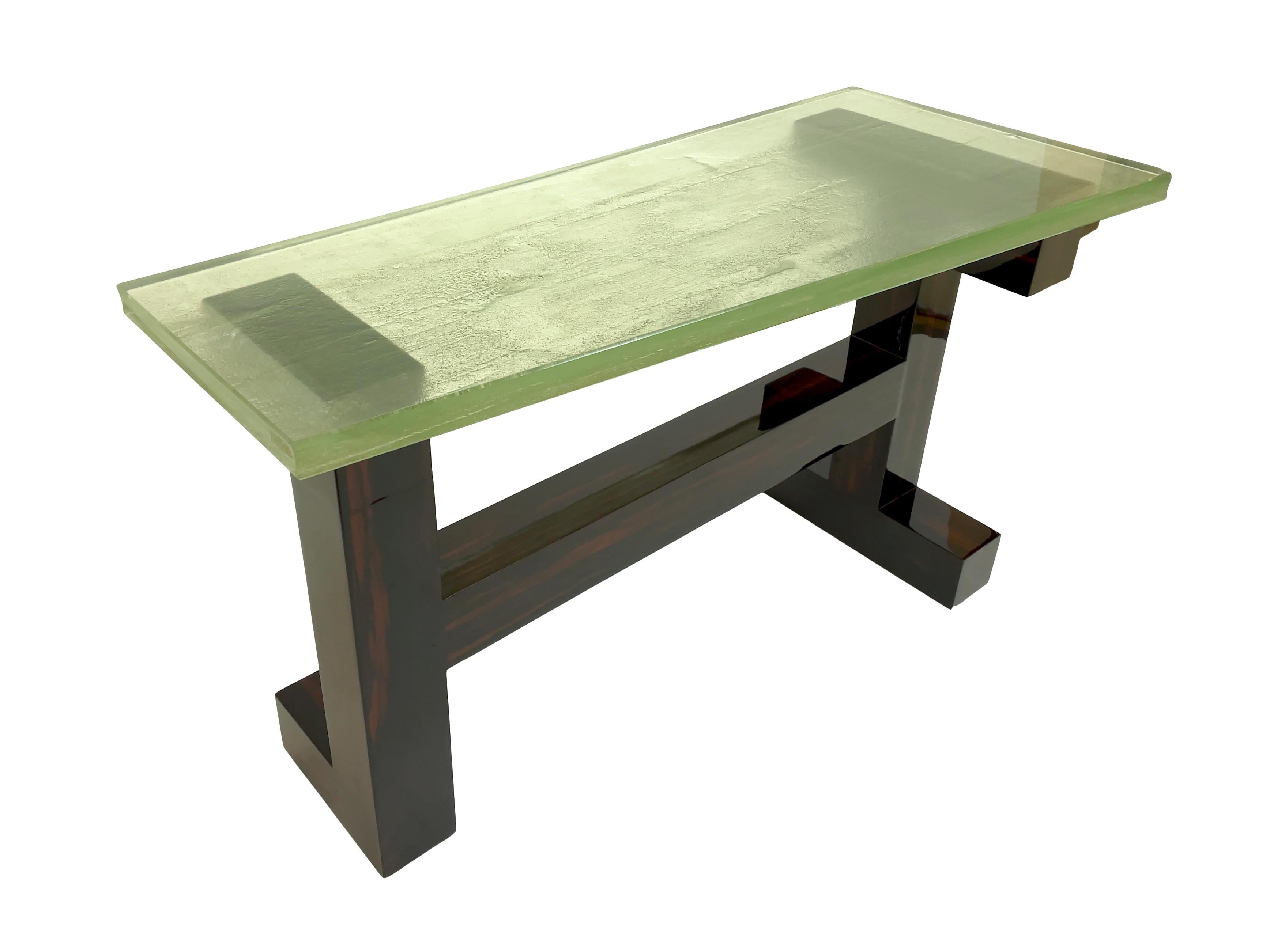 Table console Art déco moderniste des années 1930 en bois de macassar et plateau en verre épais État moyen - En vente à Ulm, DE