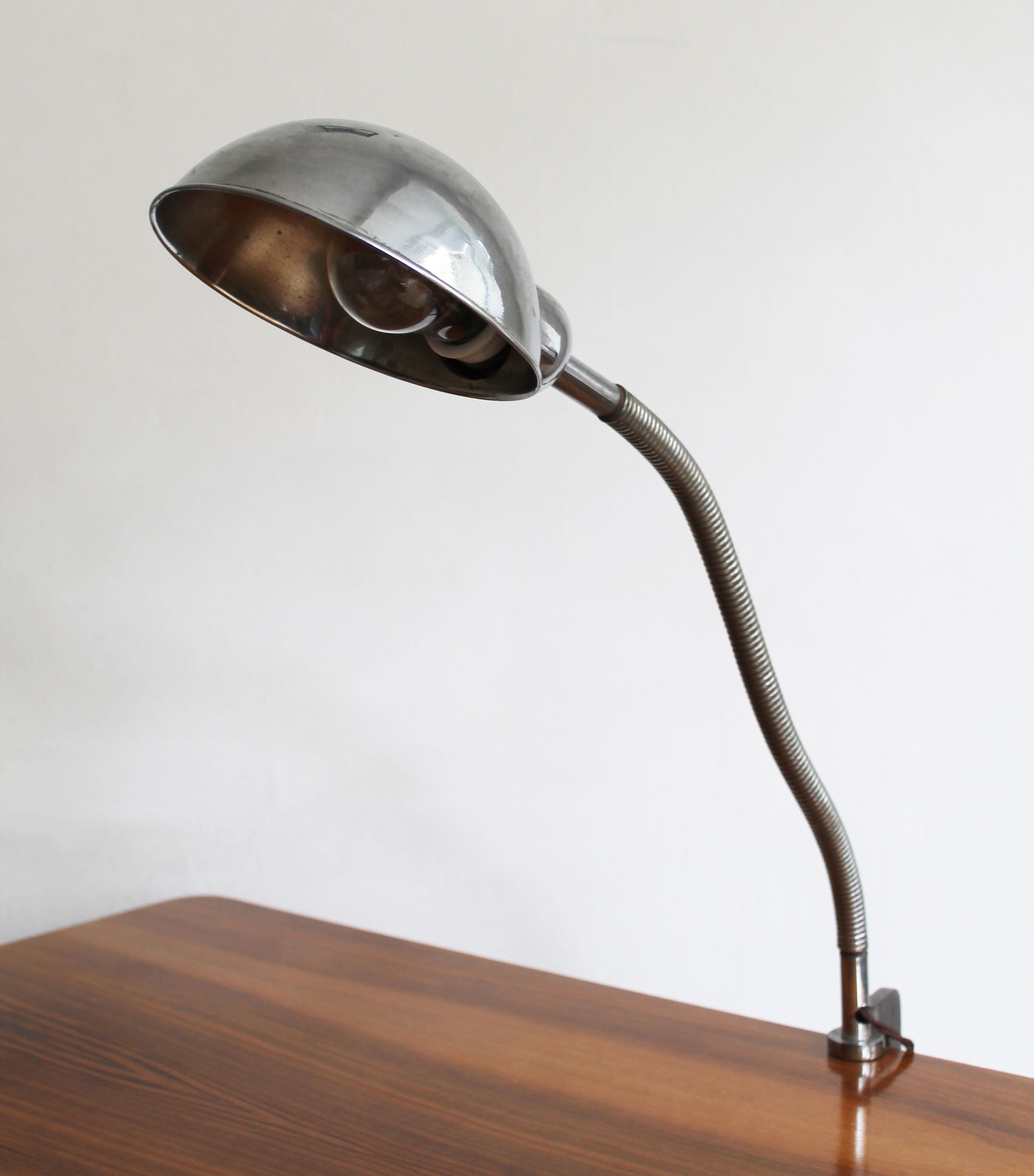 1930's Modernist Desk Lamp In Fair Condition For Sale In Brno, CZ