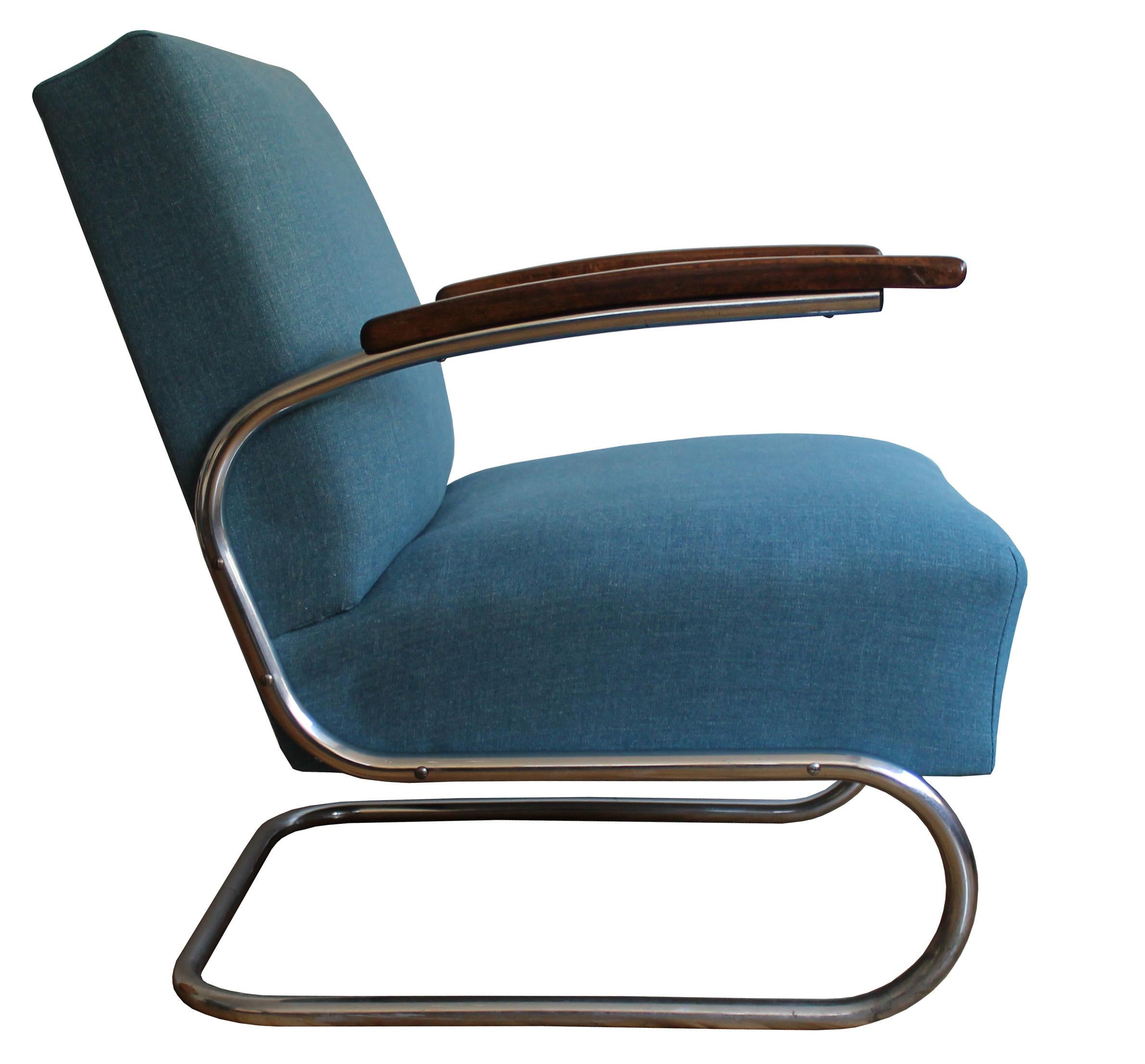 This Modernist Lounge chair was produced in the late 1930's by The Gottwald Company in Czechoslovakia. Gottwald gained a licence from Thonet to sell chairs similar to Thonet's original K 411 armchairs. The letter ‘K’ in this case stands for Knoll