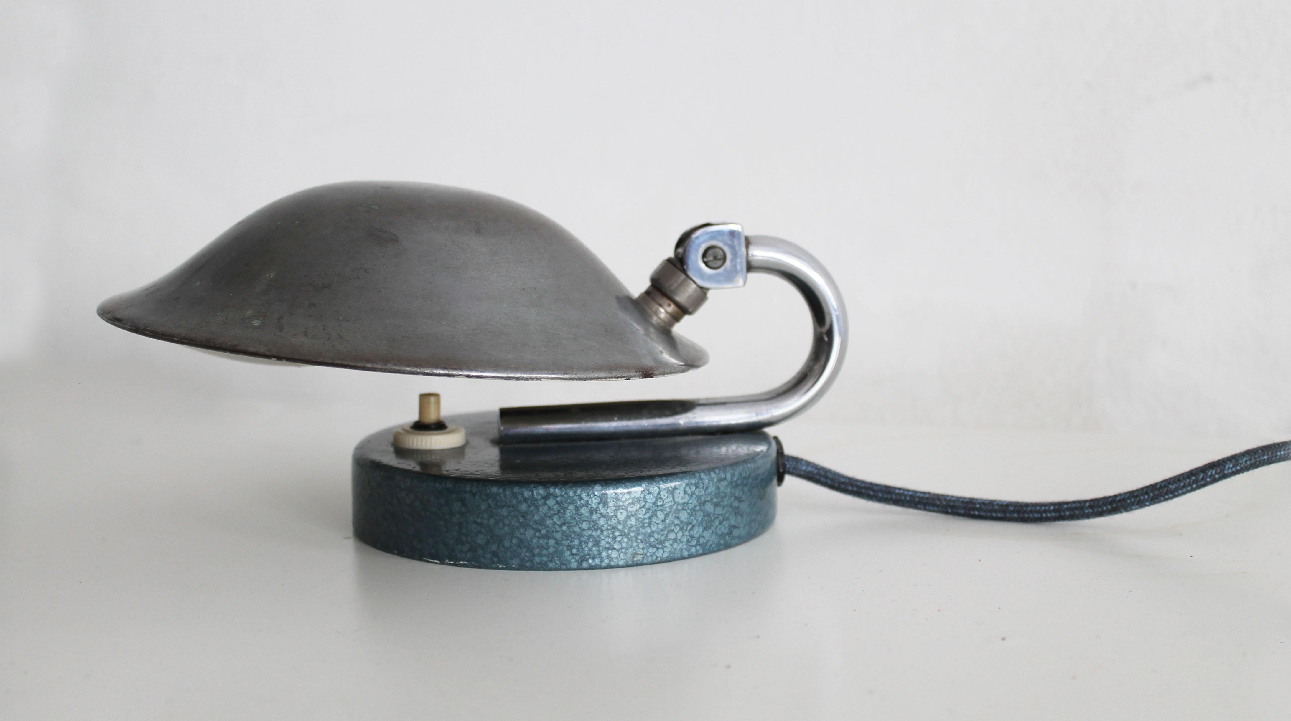 Lampe de table moderniste des années 1930, type 3530, Carl Jucker pour Napako en vente 3